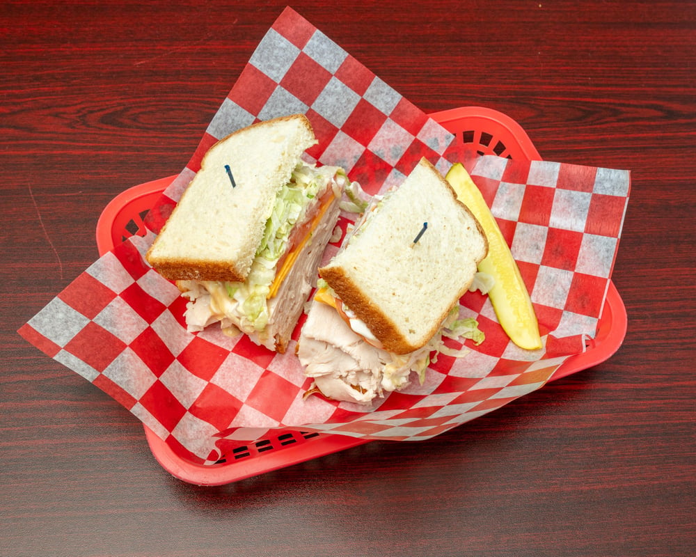 Deli Turkey Sandwich*