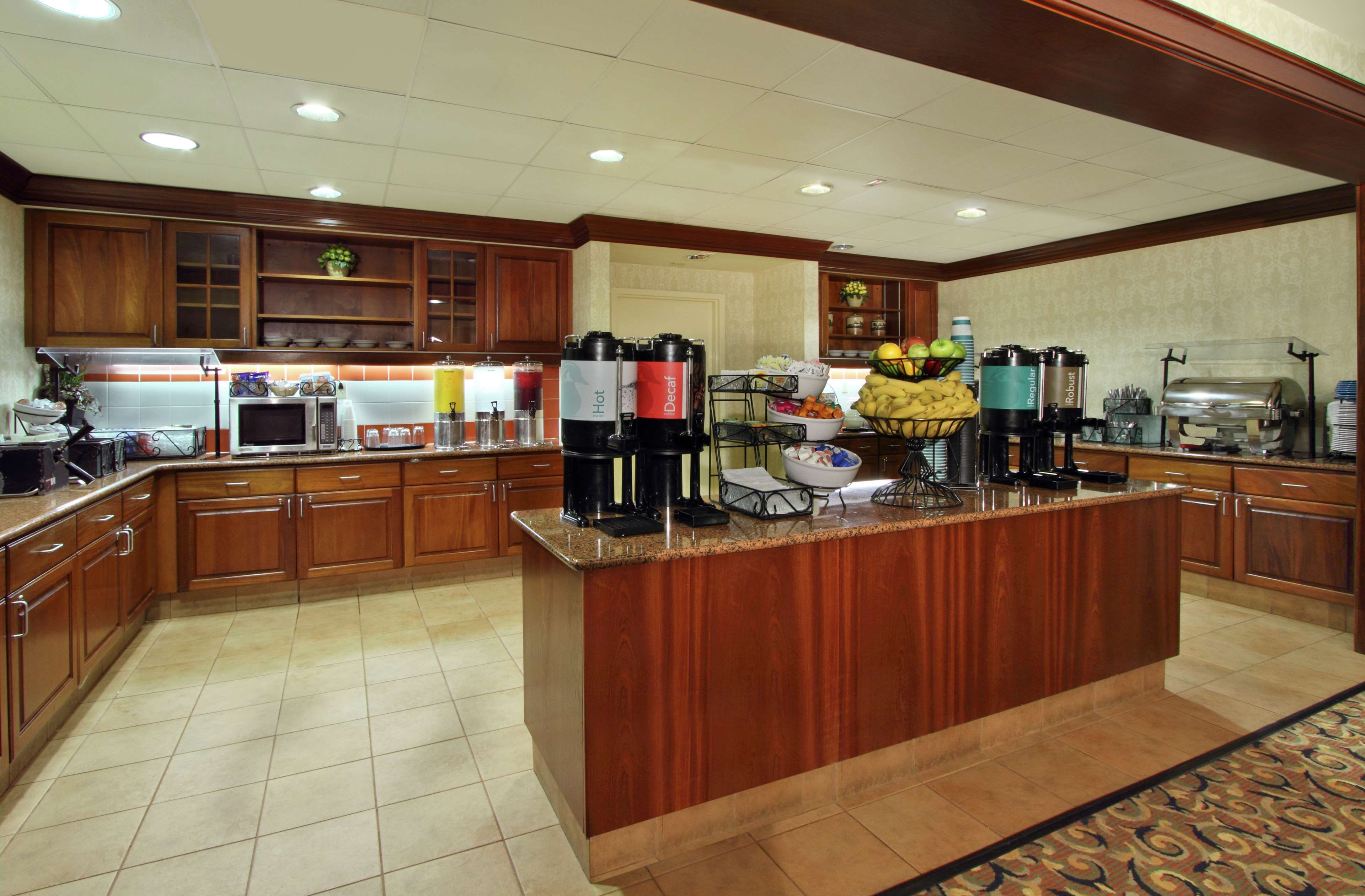 Homewood Suites by Hilton Chesapeake-Greenbrier Photo