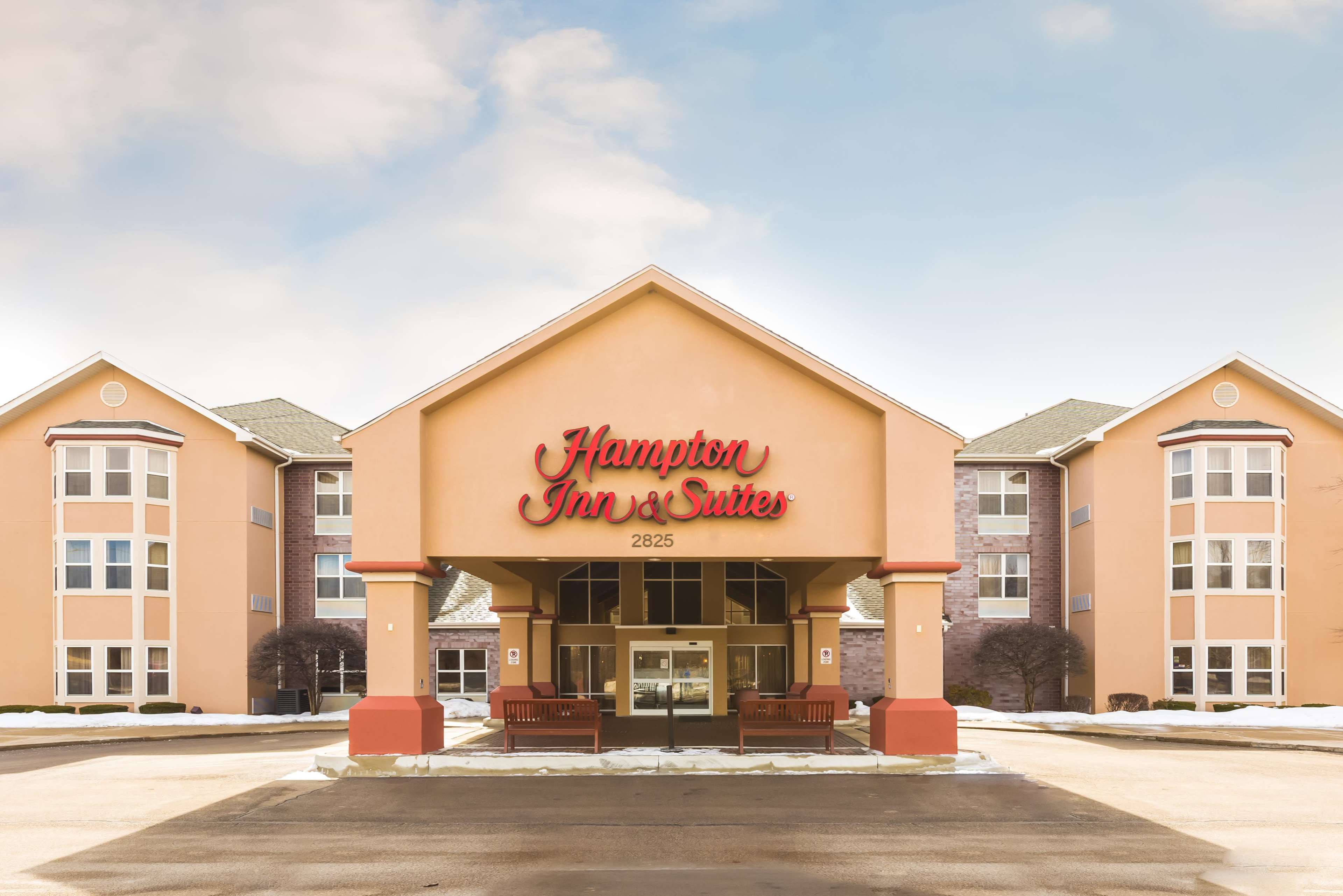 Hampton Inn & Suites Chicago/Hoffman Estates Photo