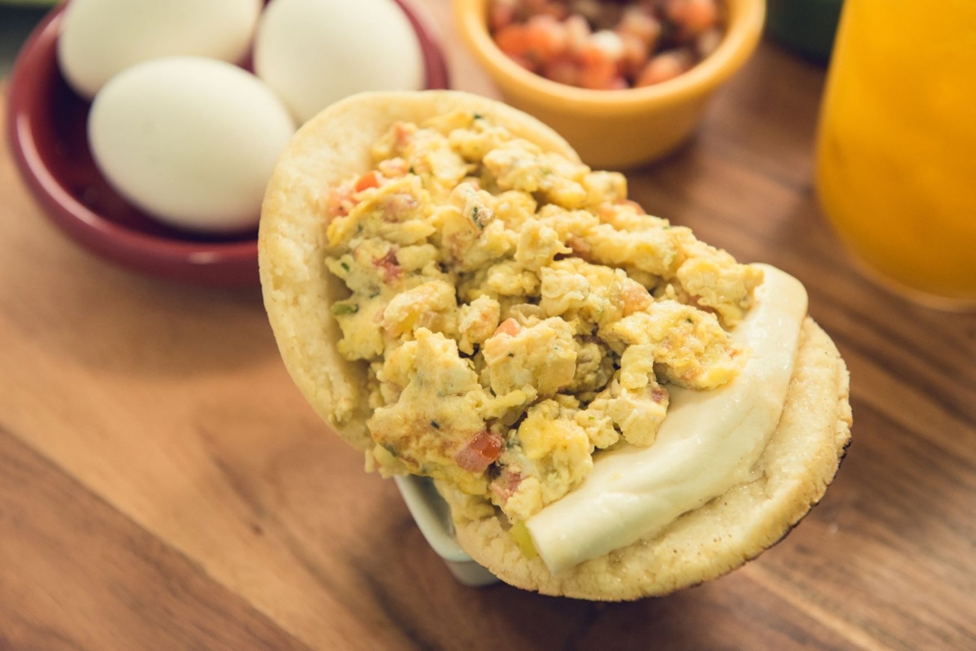 Arepa Perico con Queso/Veggies Scrambled Eggs&Cheese