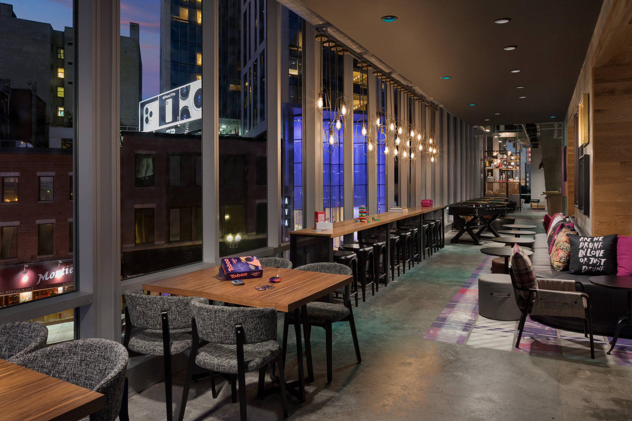 Moxy Boston Downtown Photo