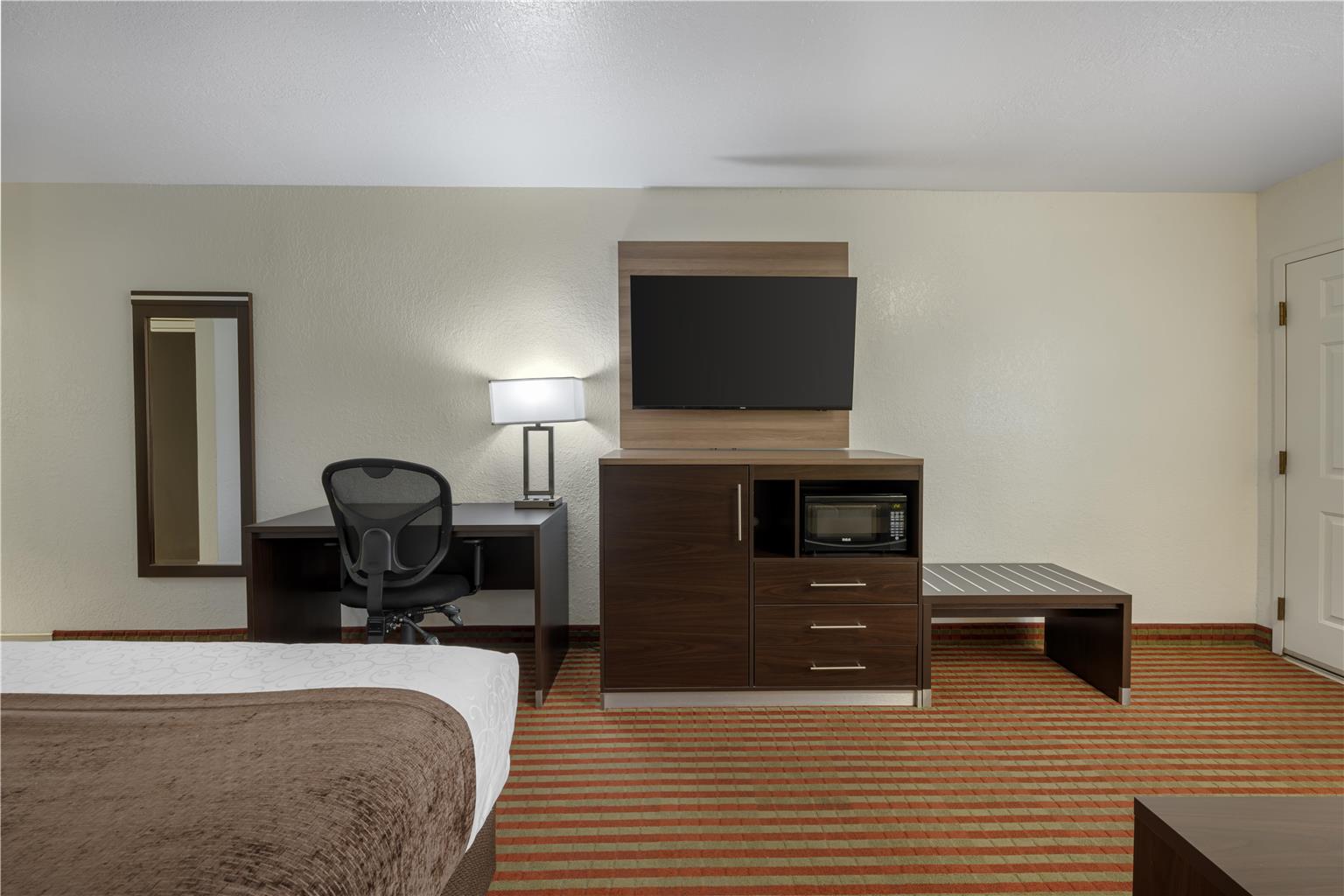 Best Western Santa Rosa Inn Image