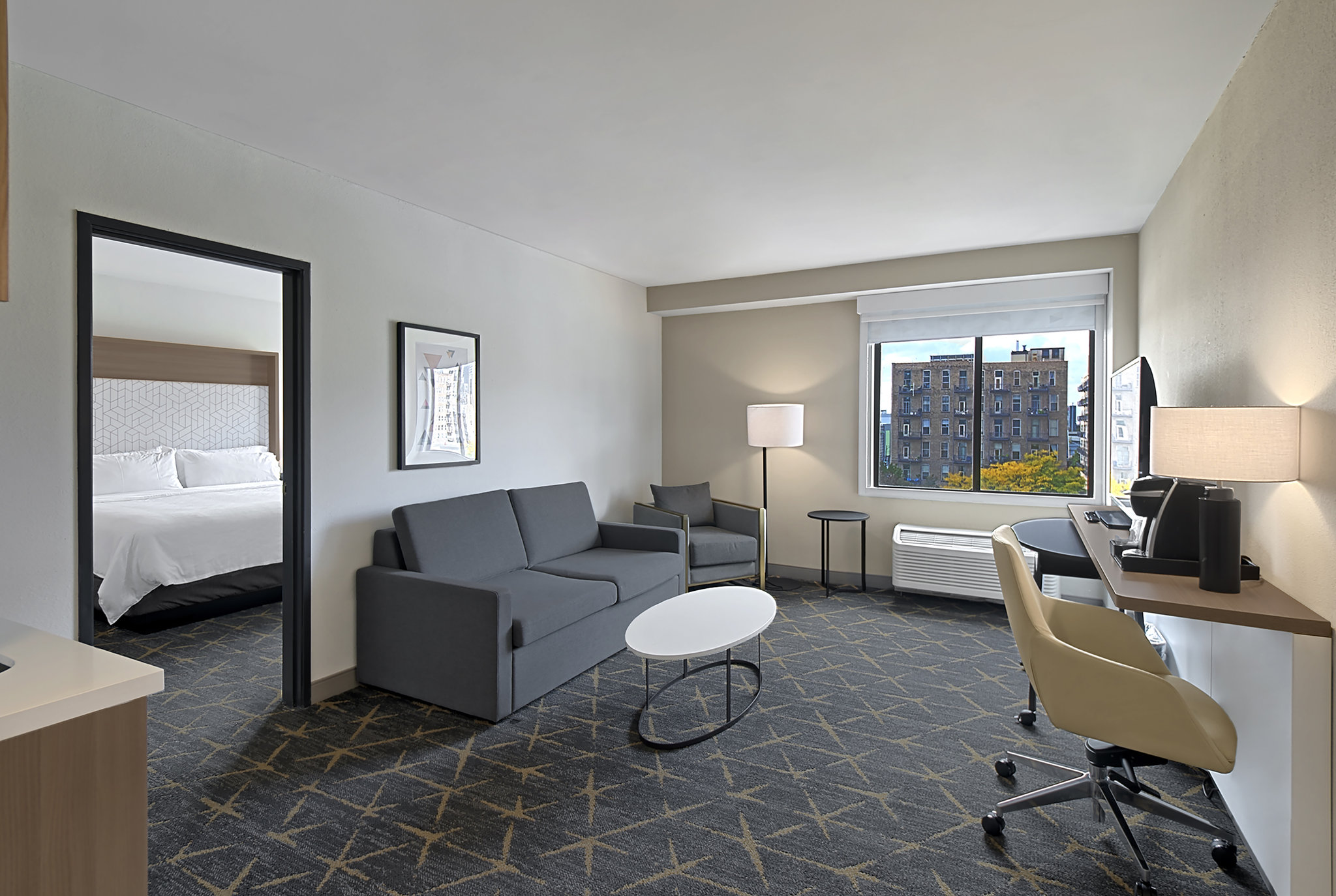 Holiday Inn & Suites Chicago-Downtown by IHG Image