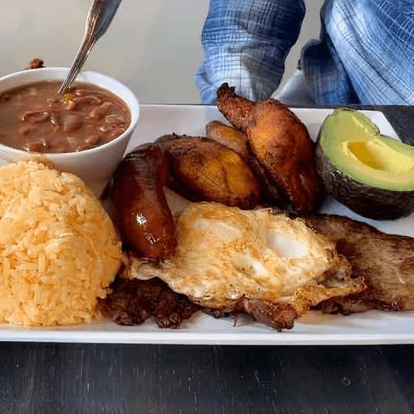Montanero (Bandeja Paisa)