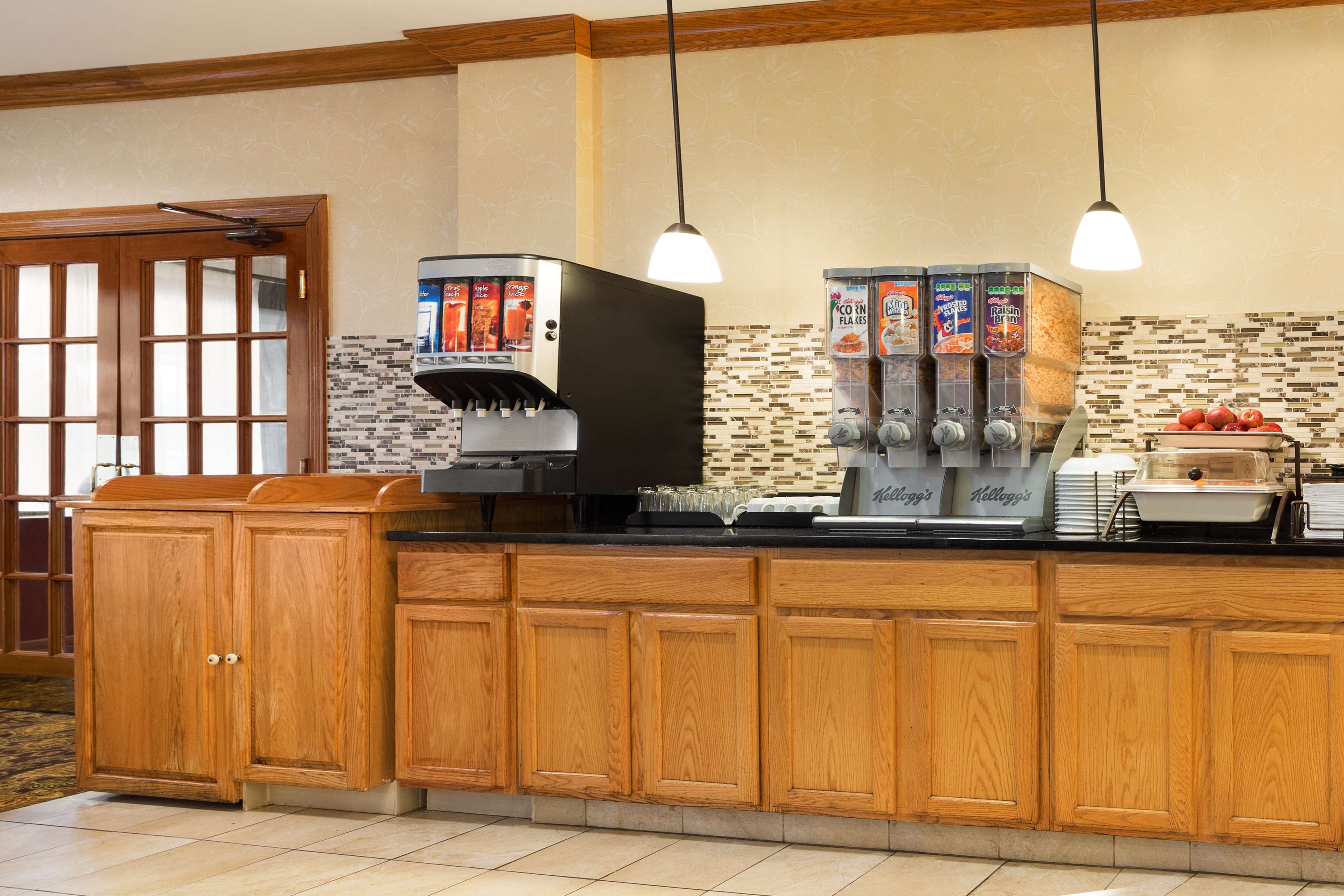 Country Inn & Suites by Radisson, Macedonia, OH Photo