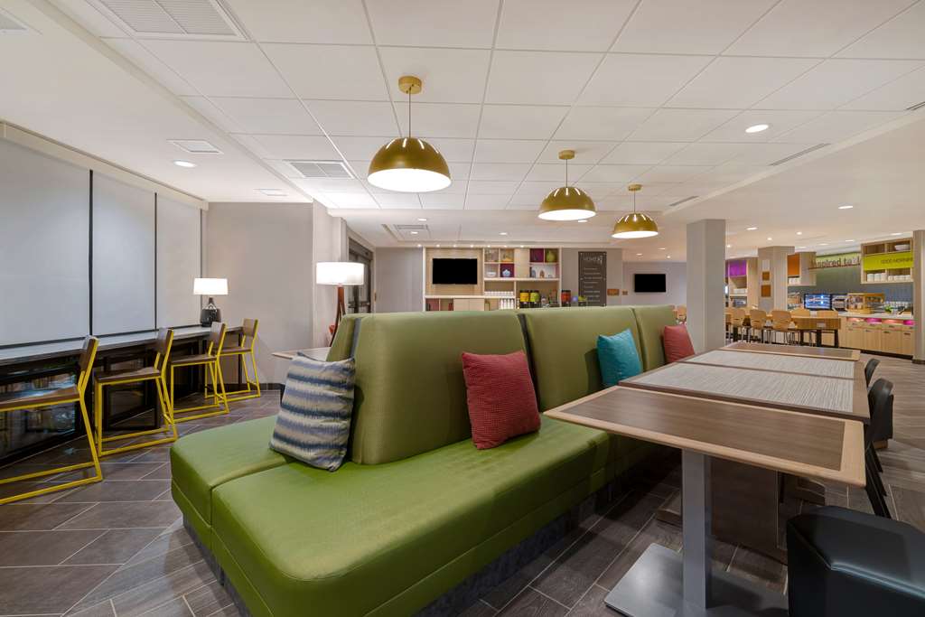 Home2 Suites by Hilton Redding Image