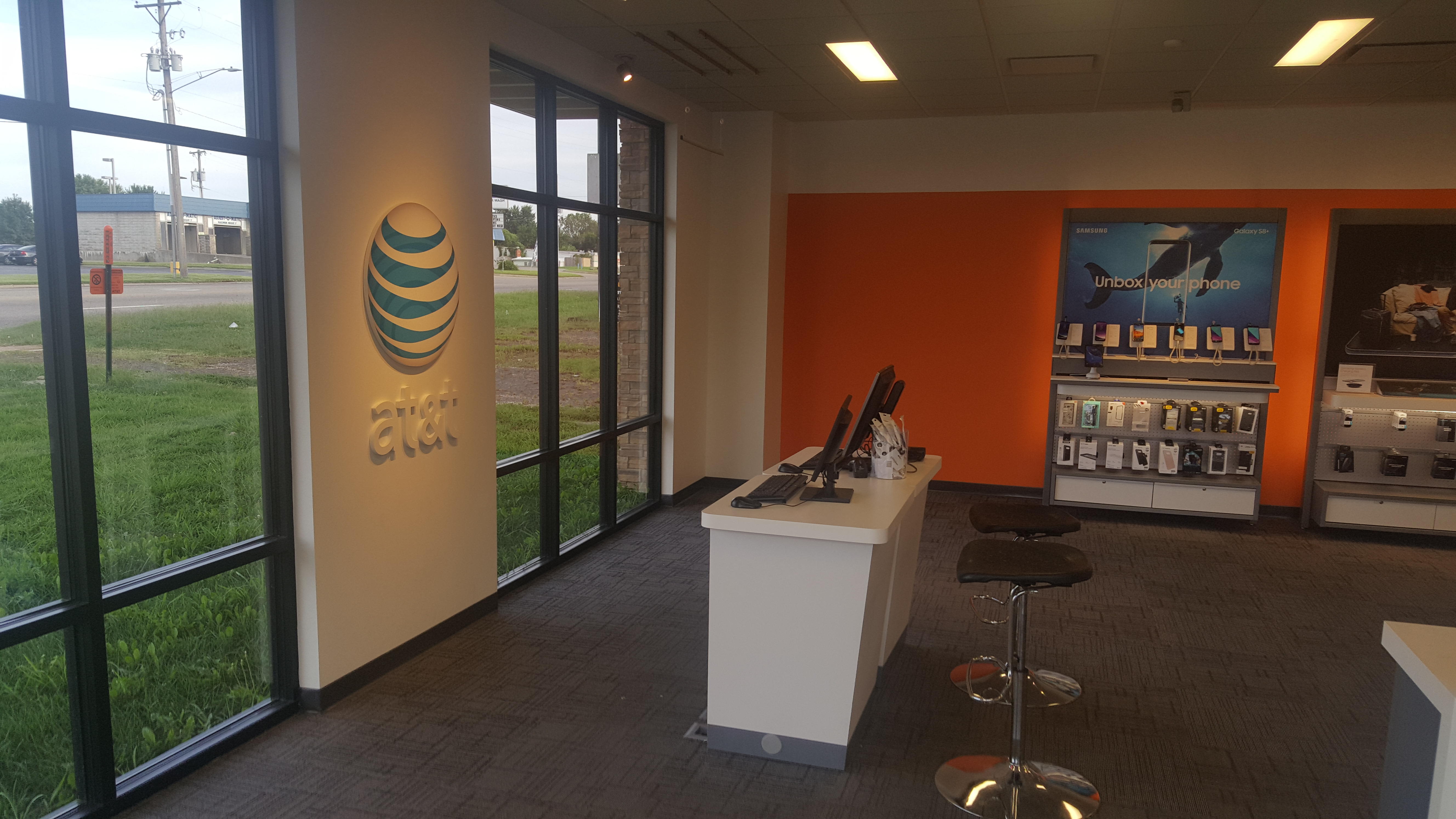 AT&T Store Photo