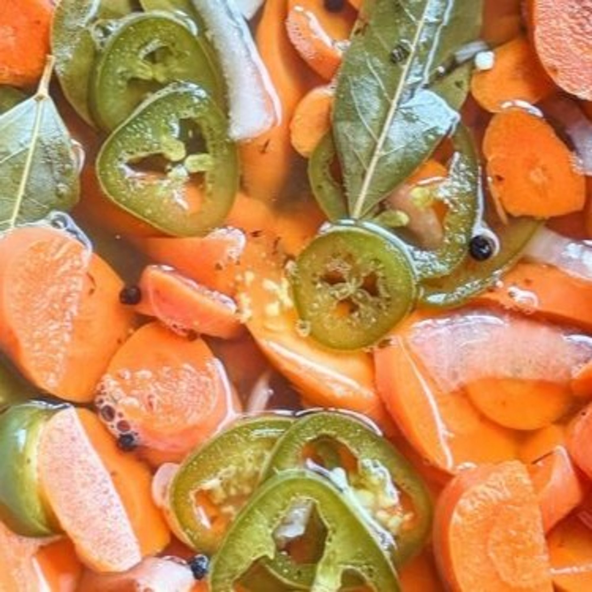 bag of pickel carrots (zanahorias en escabeche)