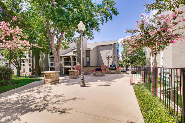 Images The Arbors of Las Colinas