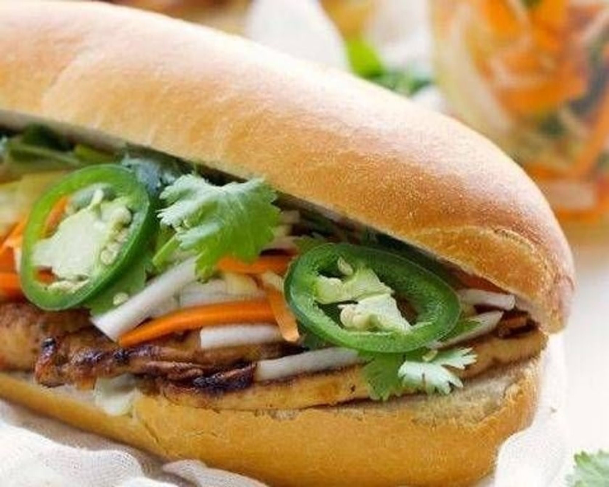 Charbroiled Chicken Sandwich (7") - Banh Mi Ga Nuong