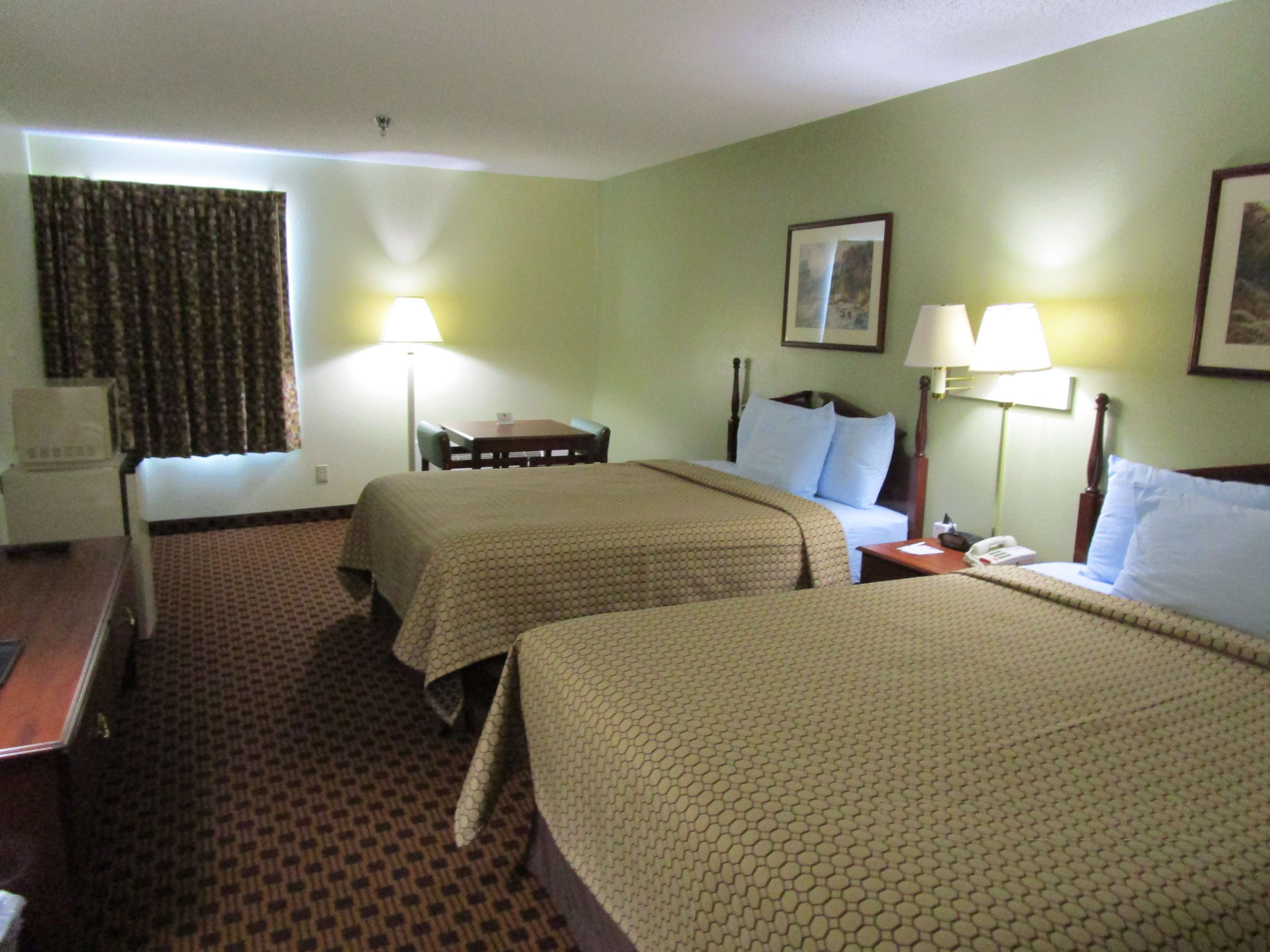 SureStay Plus Hotel by Best Western Chattanooga Photo