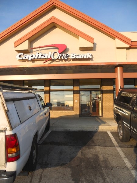 capital one bank near me hours