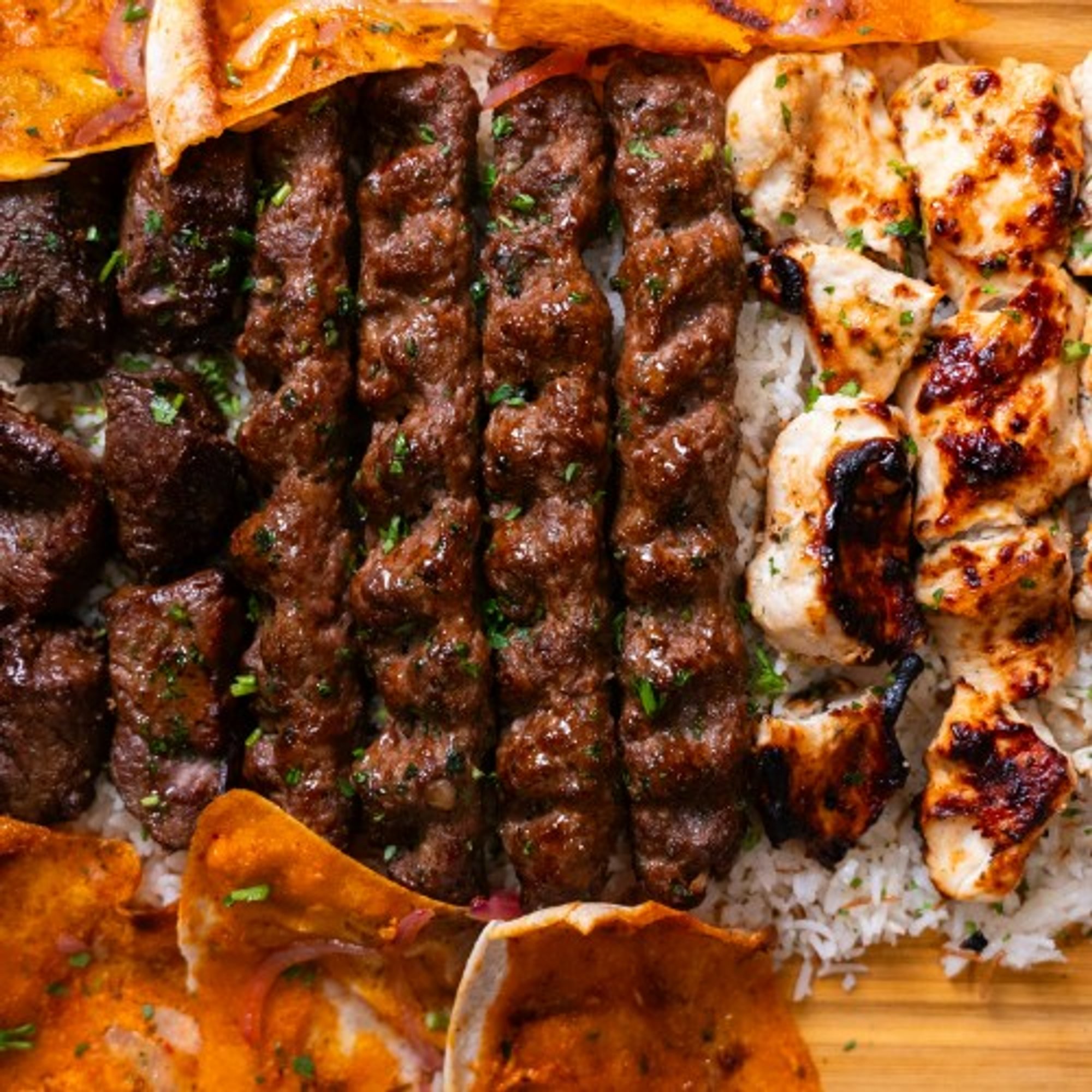 ROYAL MIXED GRILL