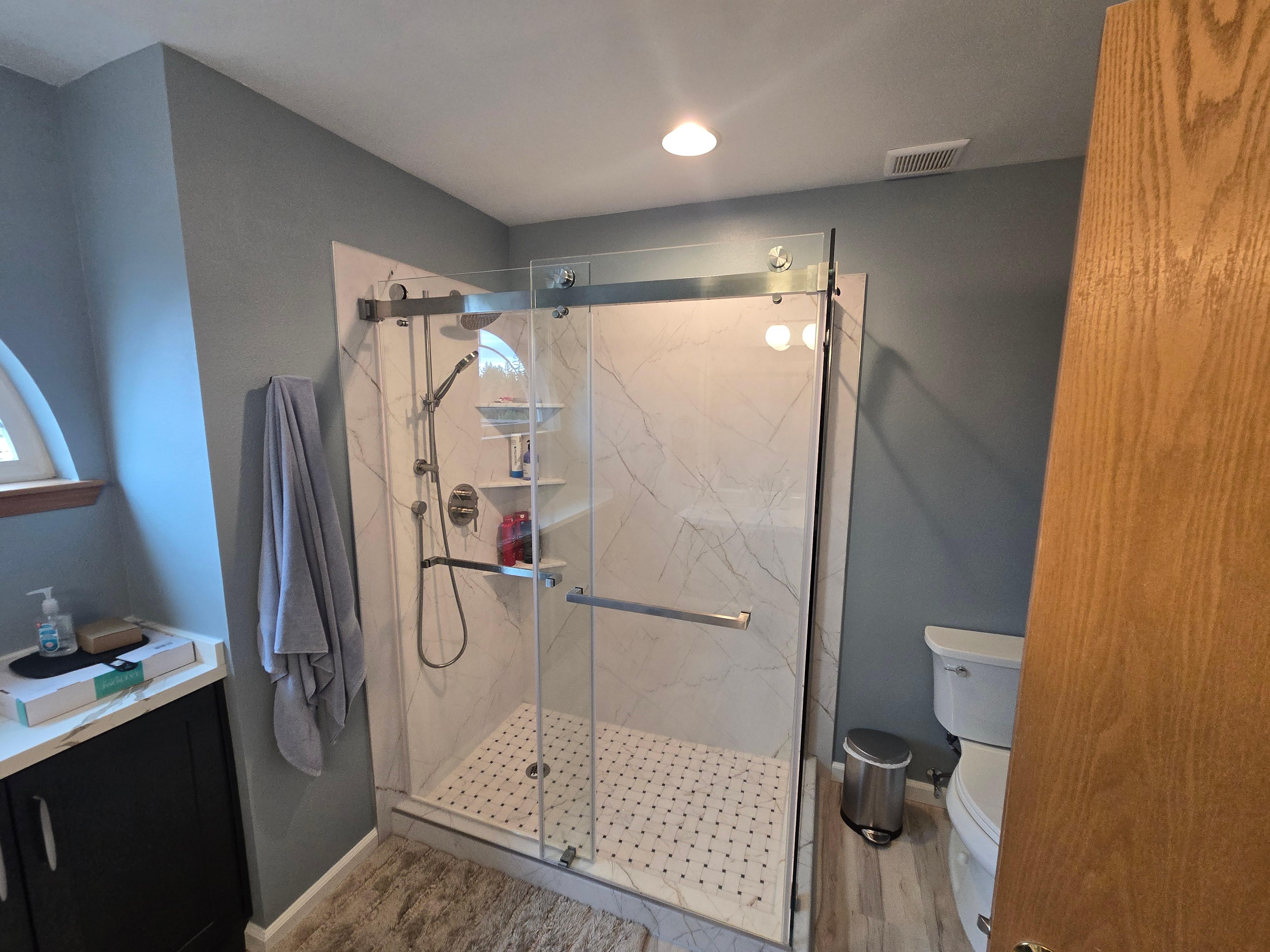 Oasis Bath Solutions Image