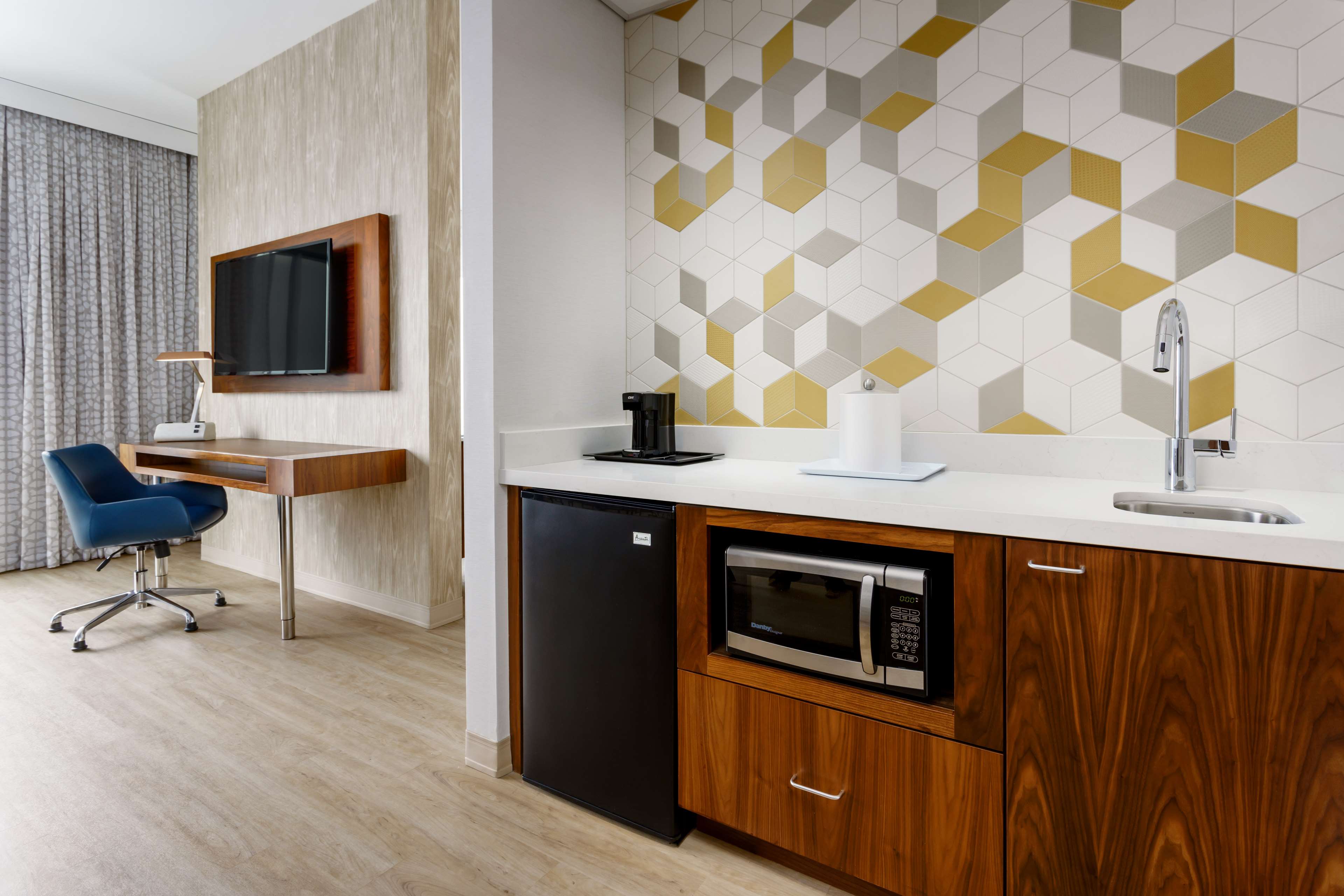 Guest room