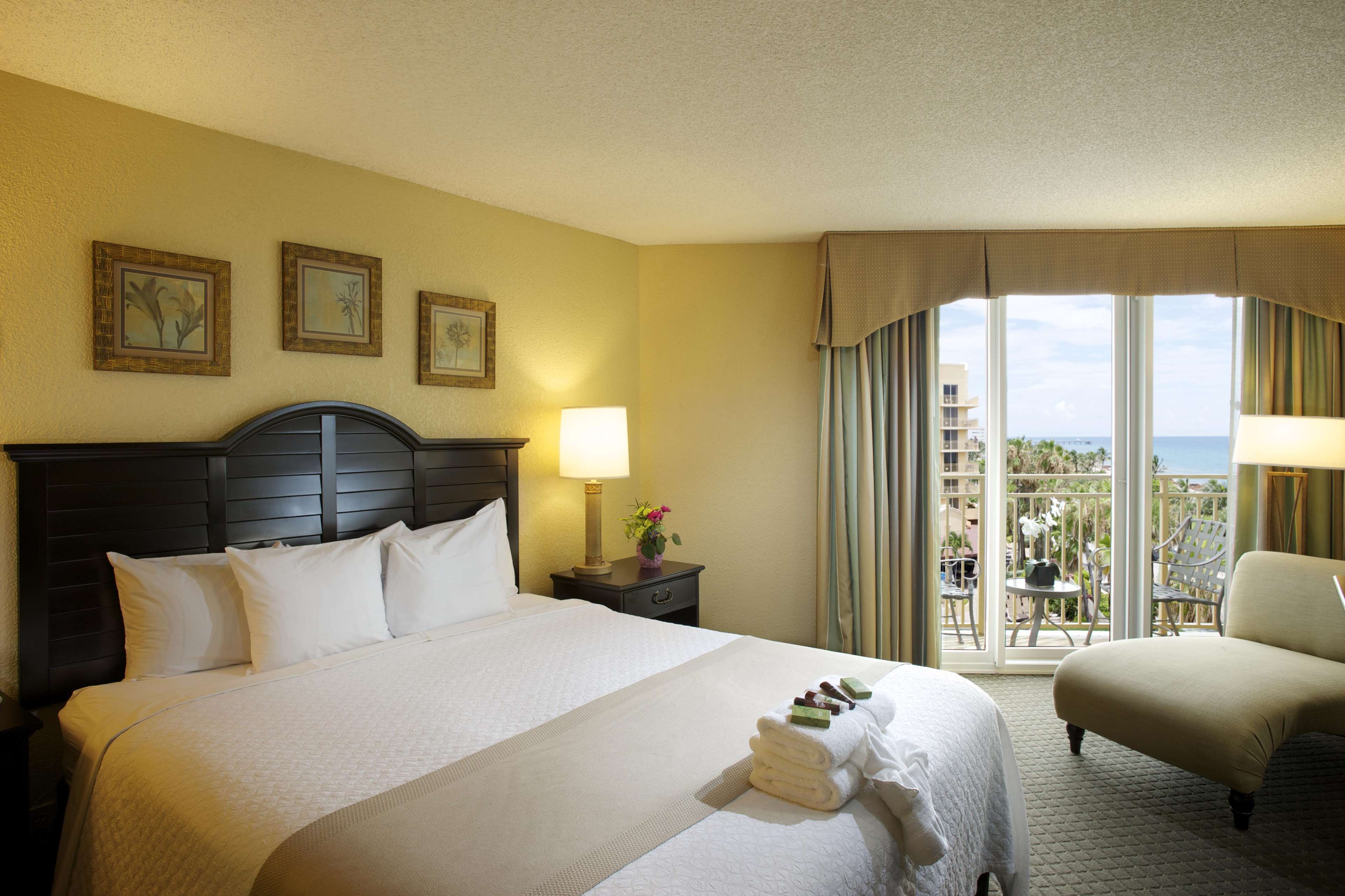 Embassy Suites by Hilton Deerfield Beach Resort & Spa Photo