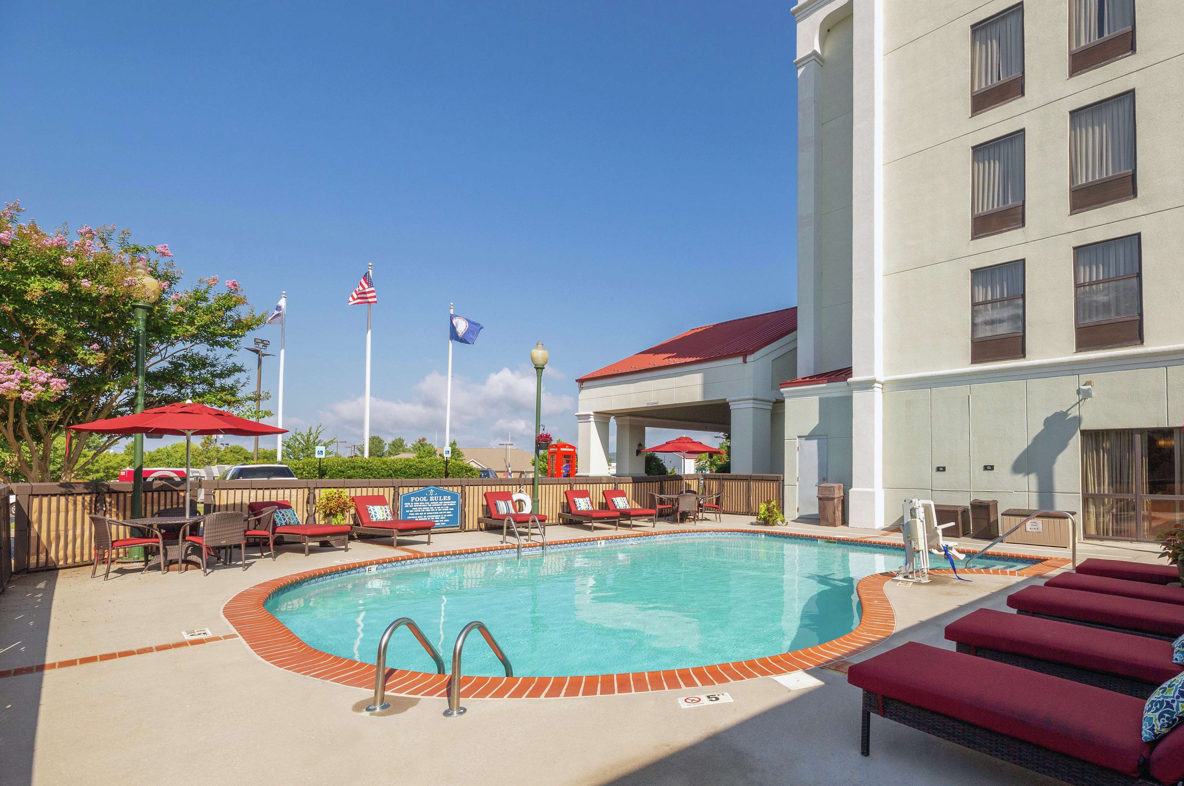 Hampton Inn Christiansburg/Blacksburg Photo