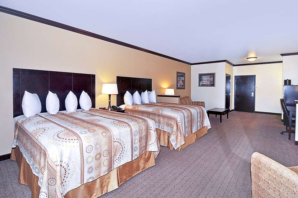Best Western Plus Royal Mountain Inn & Suites Image
