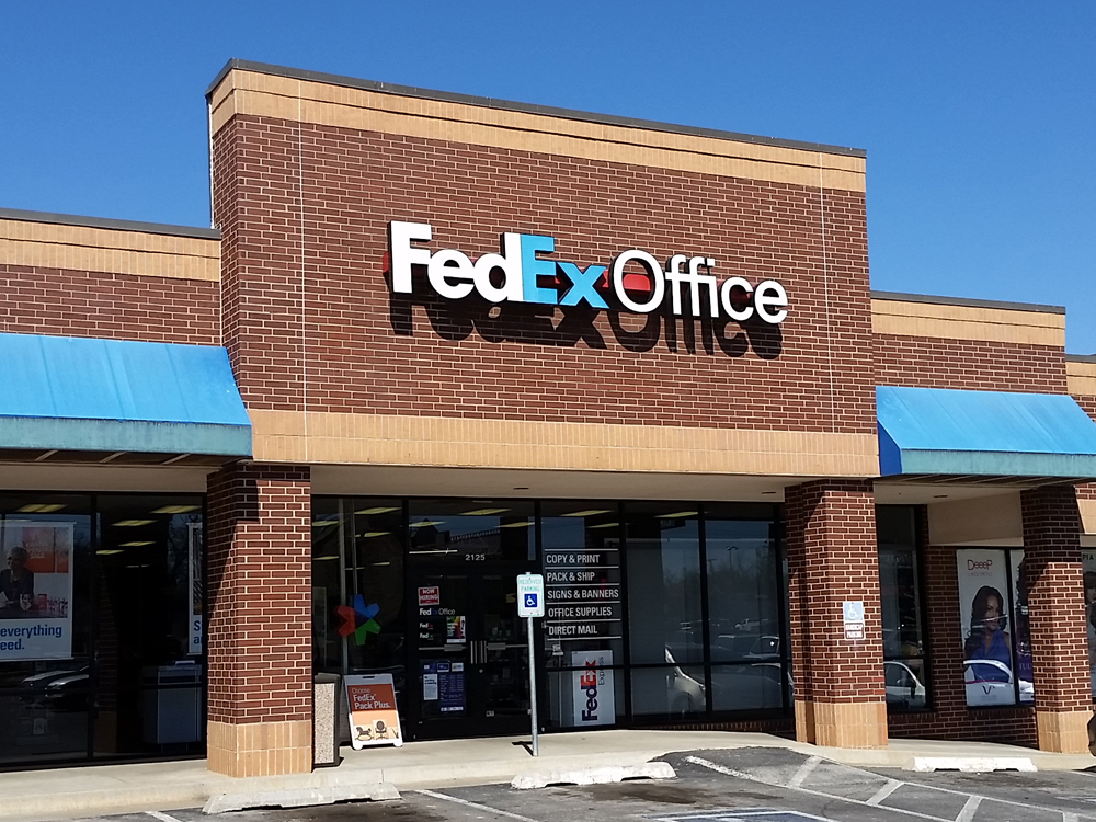 FedEx Office Print & Ship Center Photo