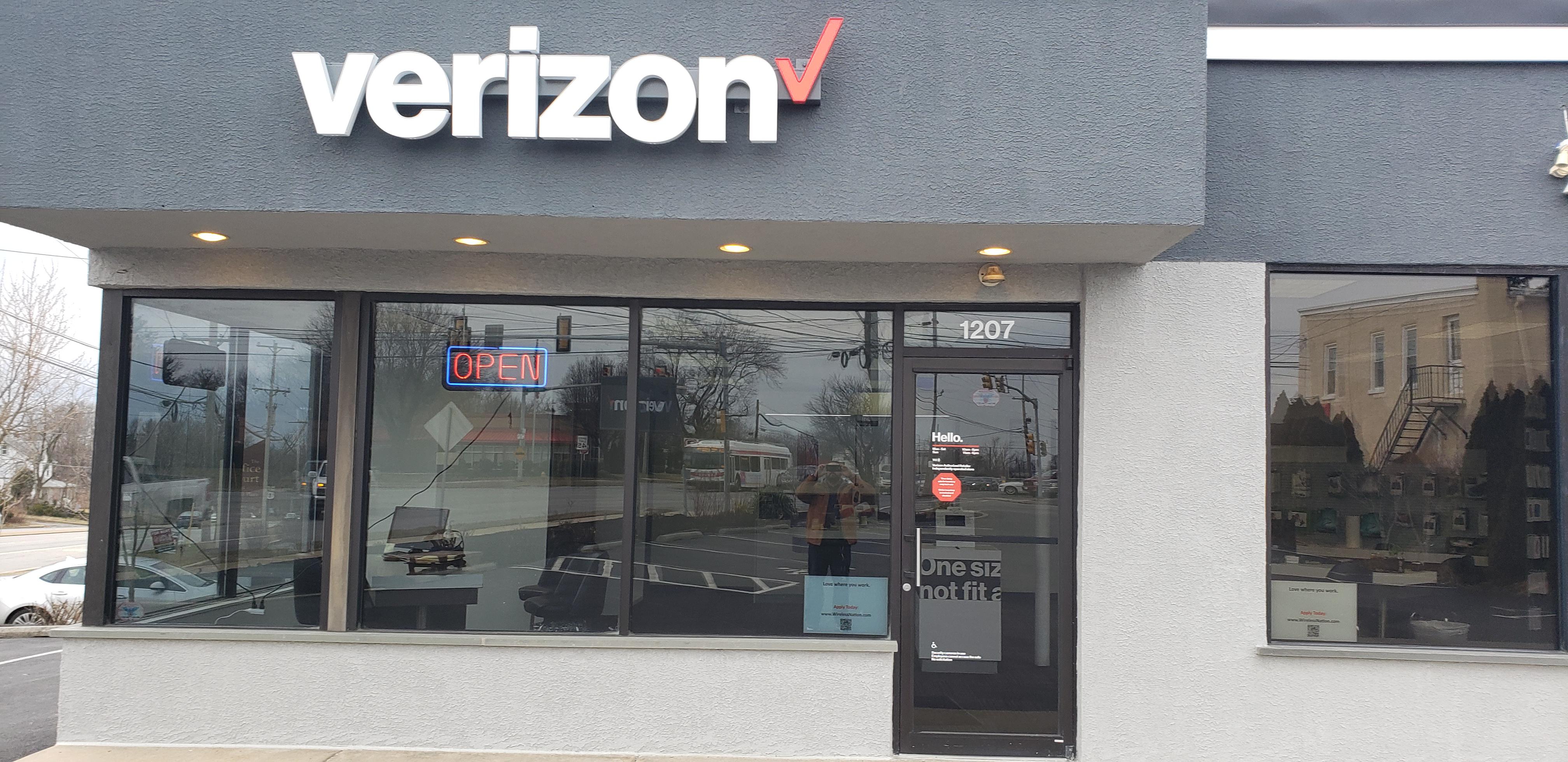 Verizon Authorized Retailer – TCC