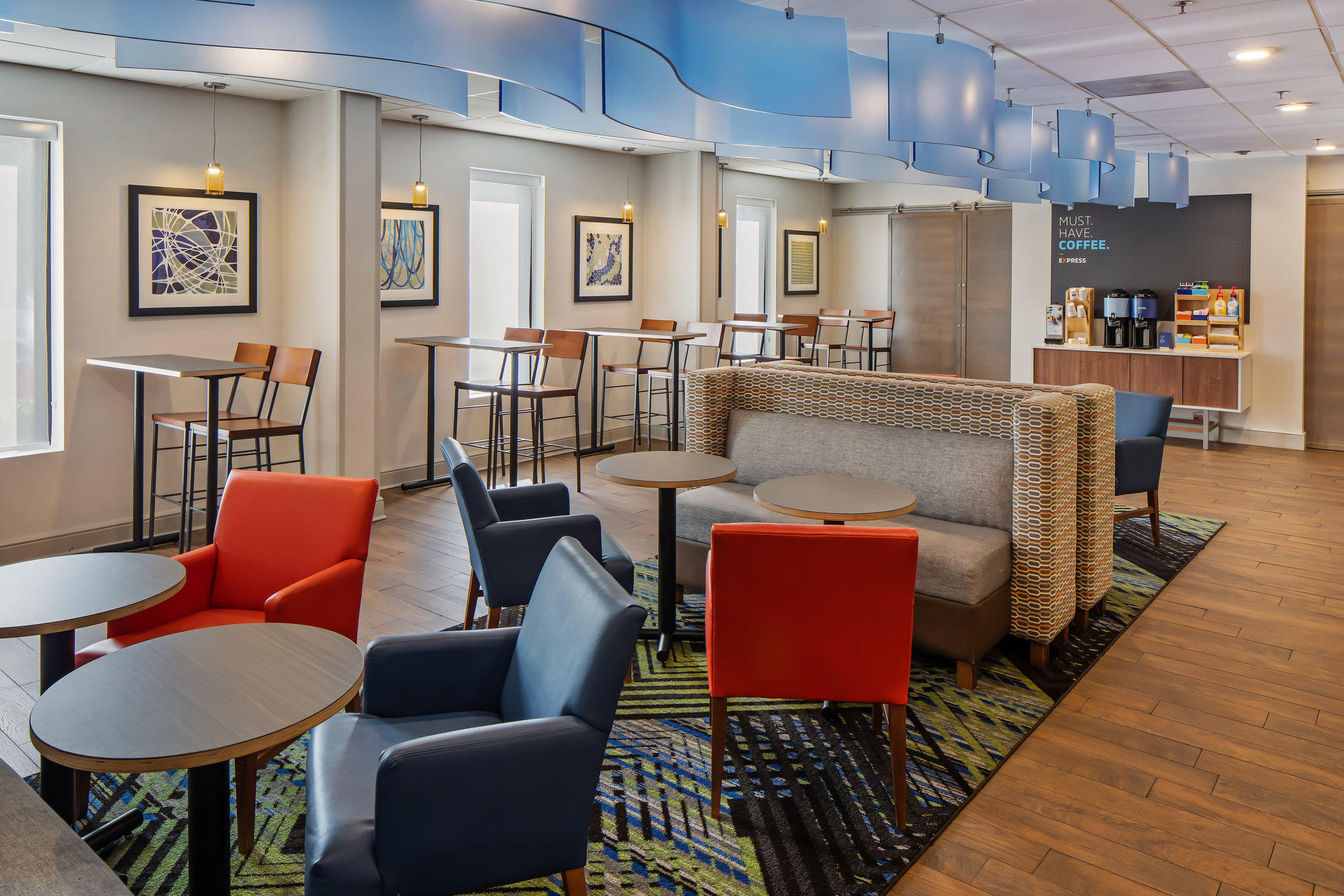 Holiday Inn Express Atlanta Airport-College Park Photo