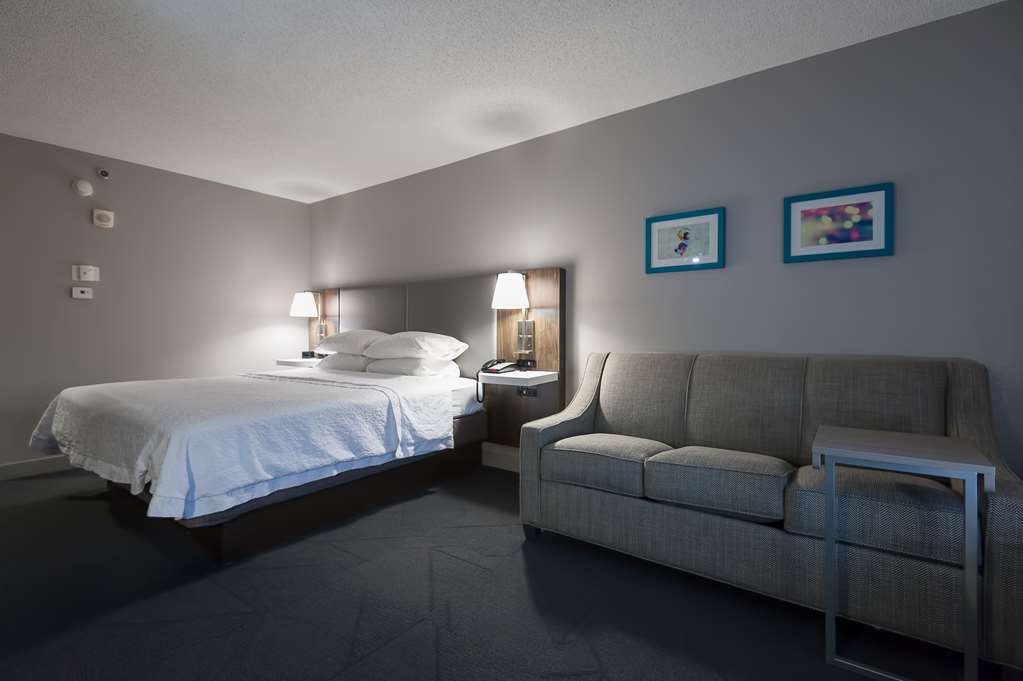 Hampton Inn East Windsor Image