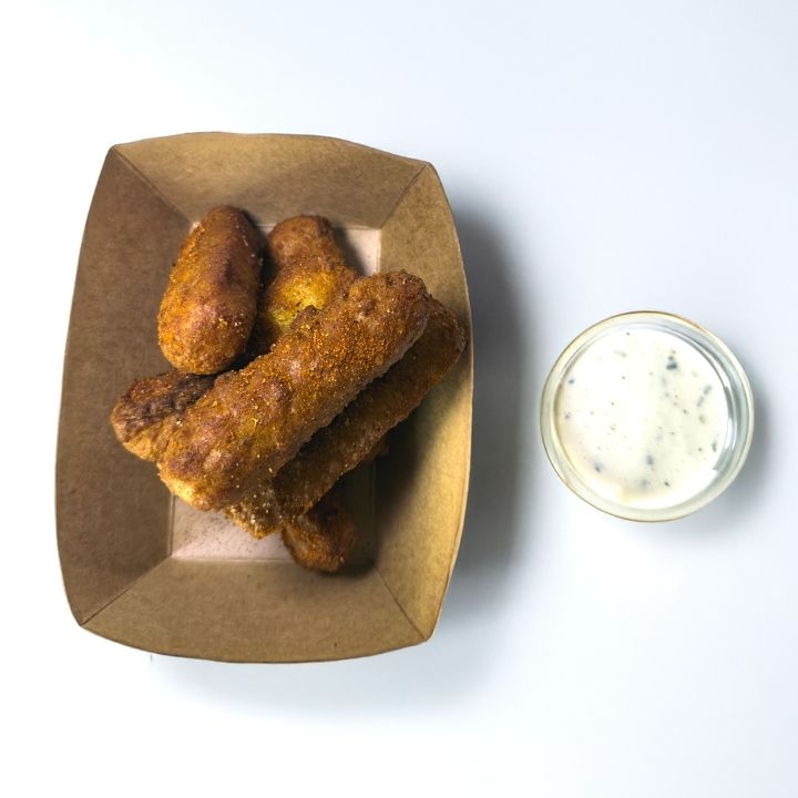 NASHVILLE HOT CHEESE STICKS