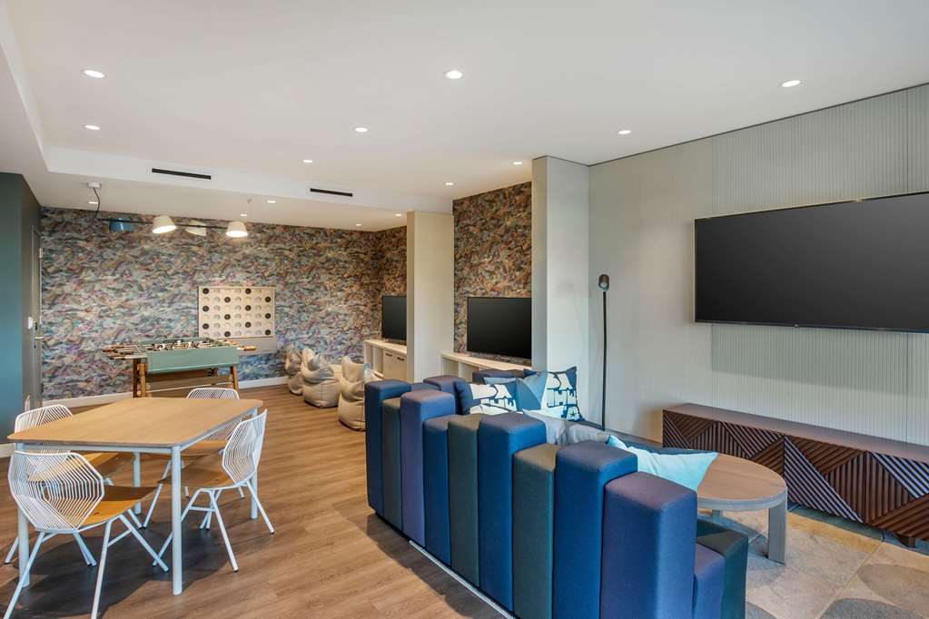 Hilton Grand Vacations Club Maui Bay Villas Image