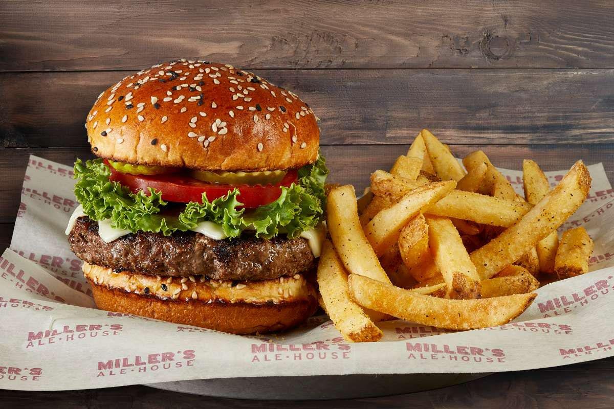CLASSIC CHEESEBURGER*