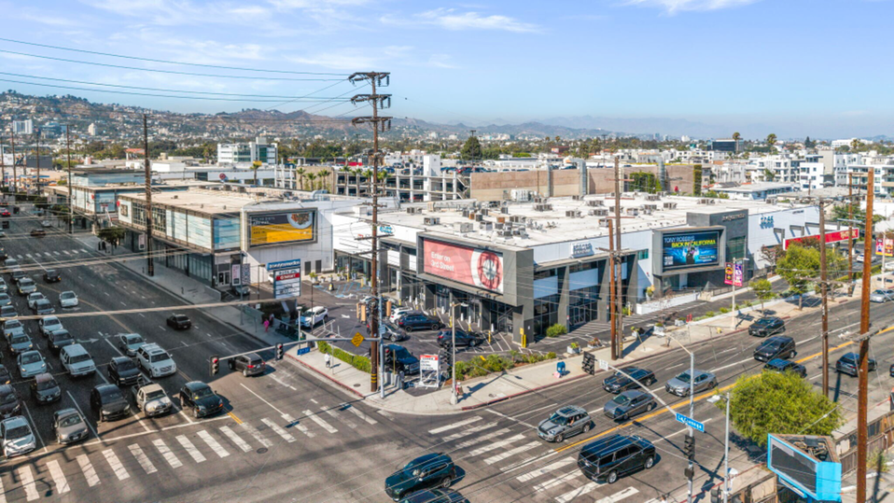 LAZ Parking - Beverly Connection