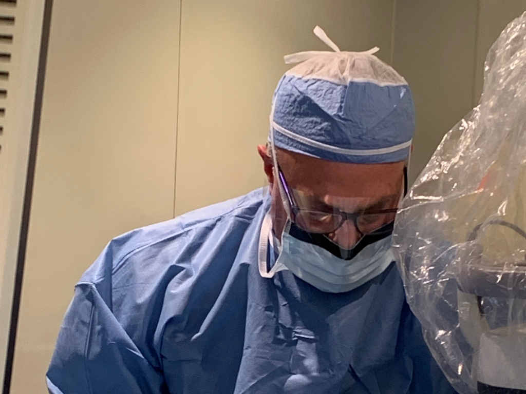 A doctor at Azura Vascular Care River City