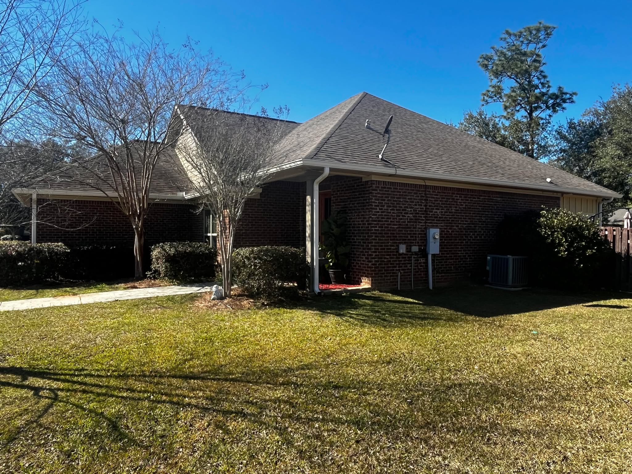 Southern Gutters LLC Image