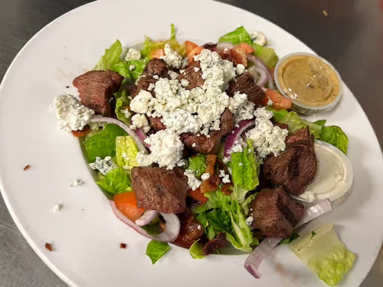 Tenderloin Steak Salad