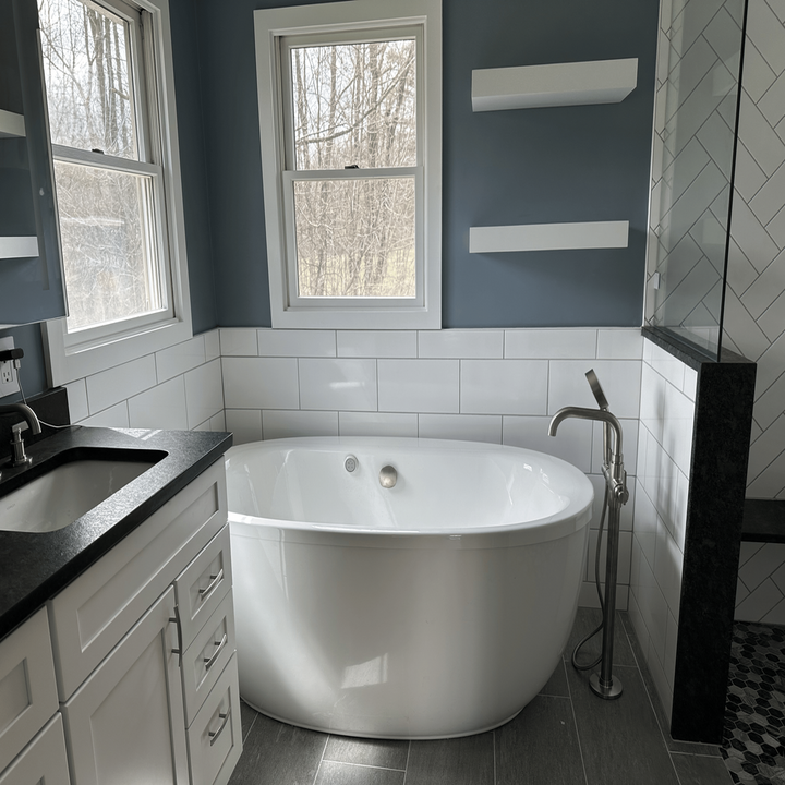 E A Contractors LLC Image