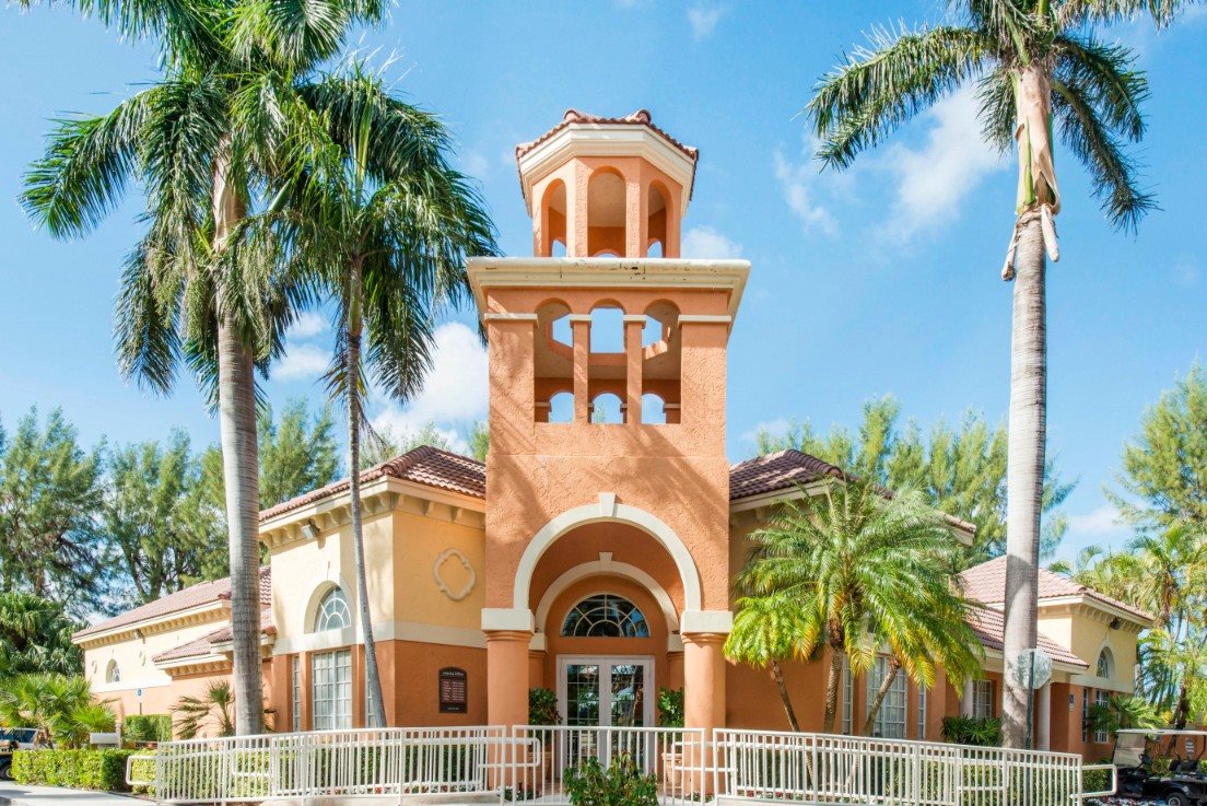 Promenade at Aventura Apartments Photo