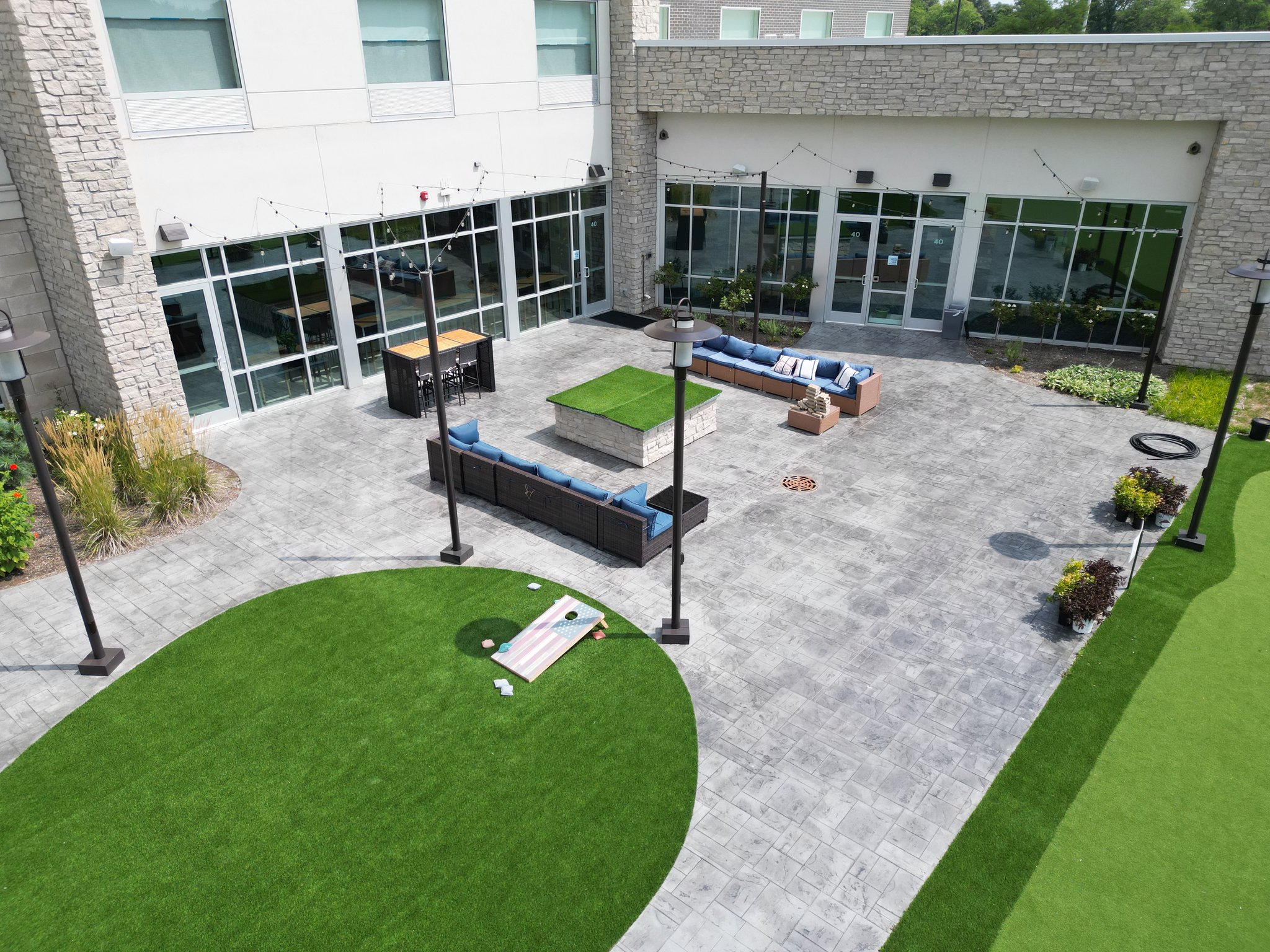 Holiday Inn Express & Suites Chicago Schaumburg by IHG Image