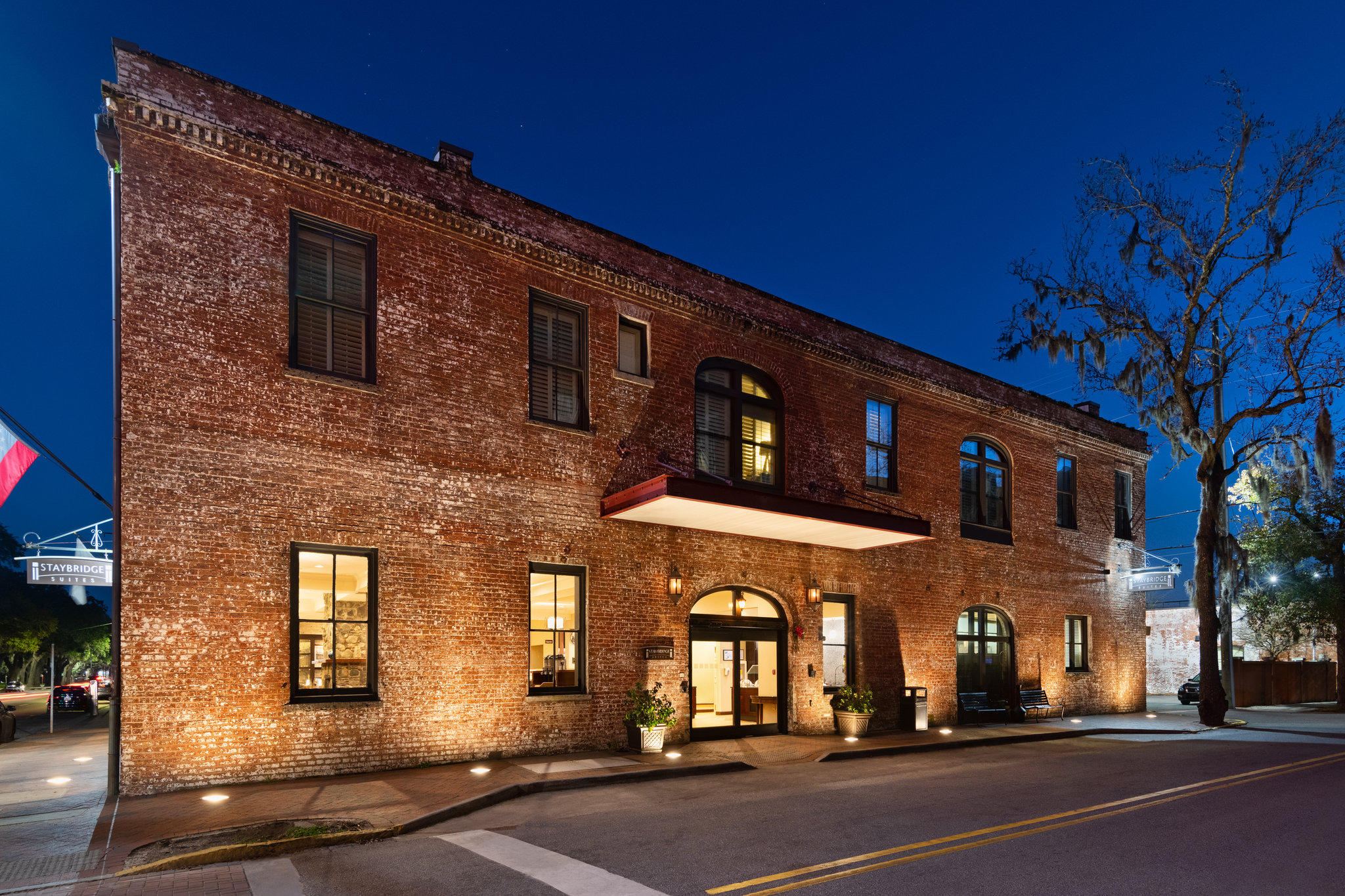 Staybridge Suites Savannah Historic District Photo