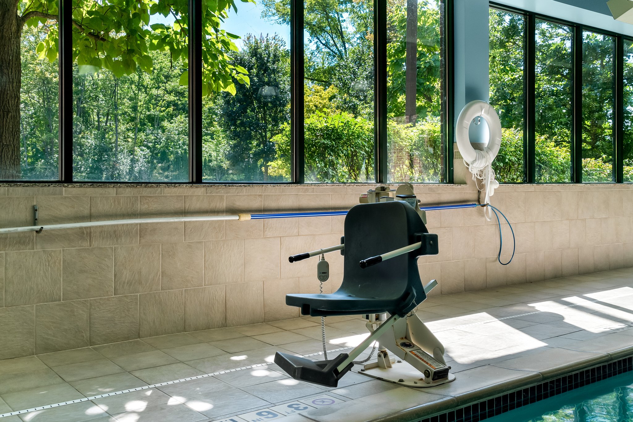 Holiday Inn Express & Suites Detroit-Novi by IHG Image