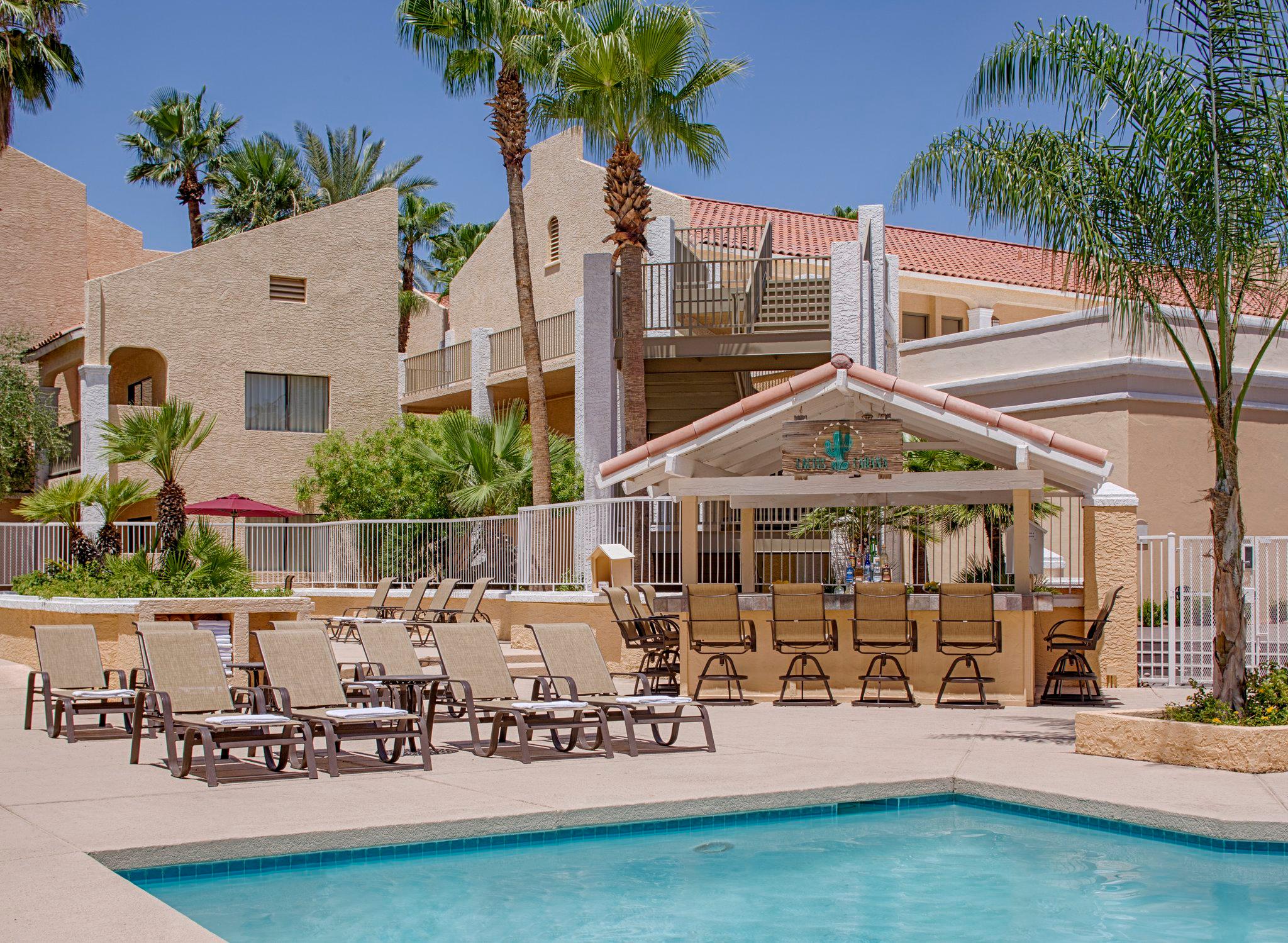 Crowne Plaza Hotels & Resorts Phoenix - Chandler Golf Resort Photo