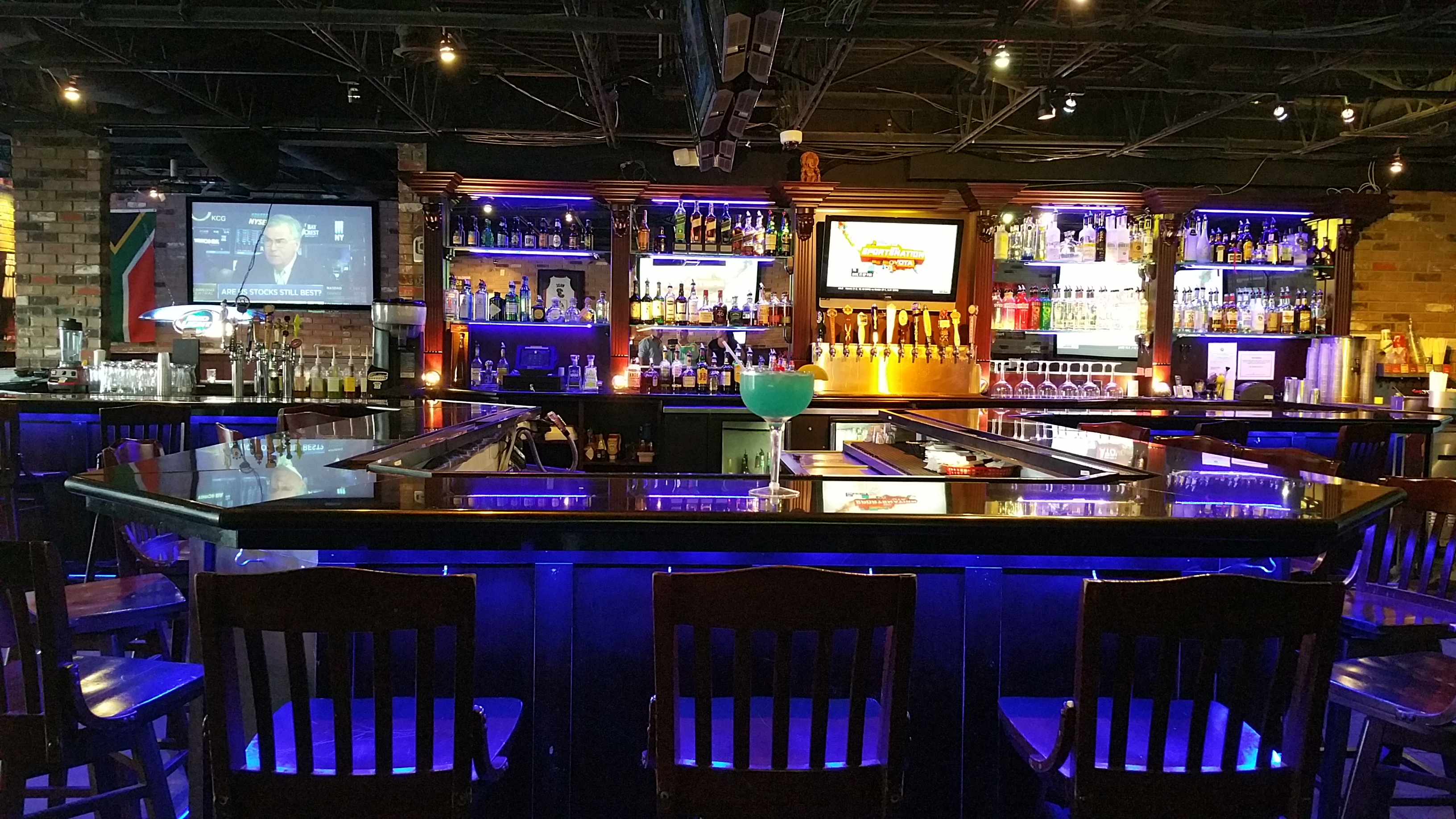 Marina 84 Sports Bar & Grill Photo