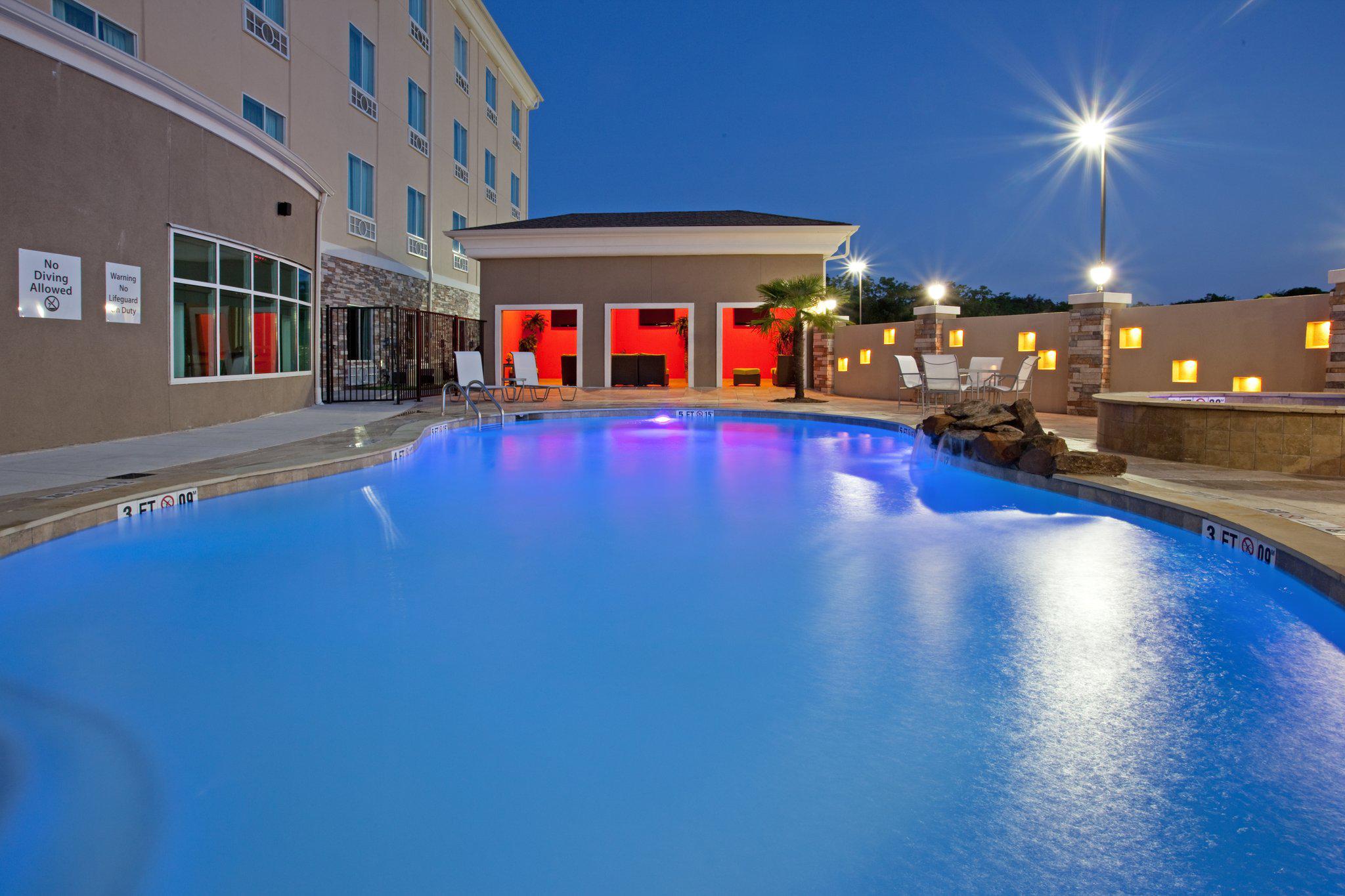 Holiday Inn Express & Suites Houston Space Ctr - Clear Lake Photo