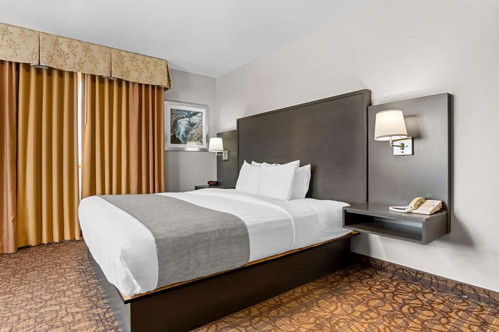 Best Western Sawtooth Inn & Suites Image