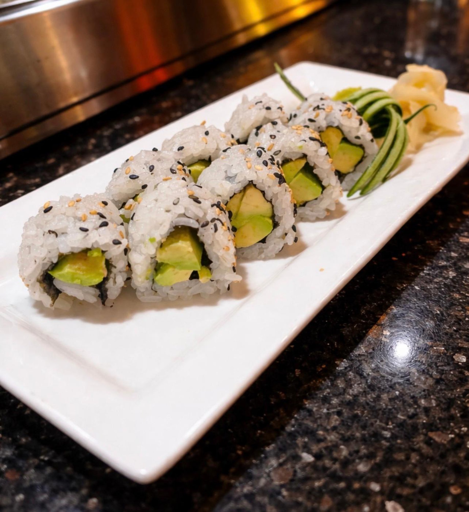 Avocado Roll*