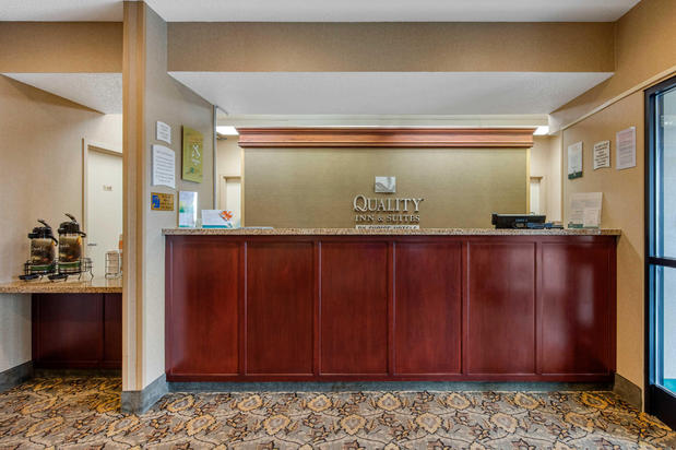 Images Quality Inn & Suites Benton - Draffenville