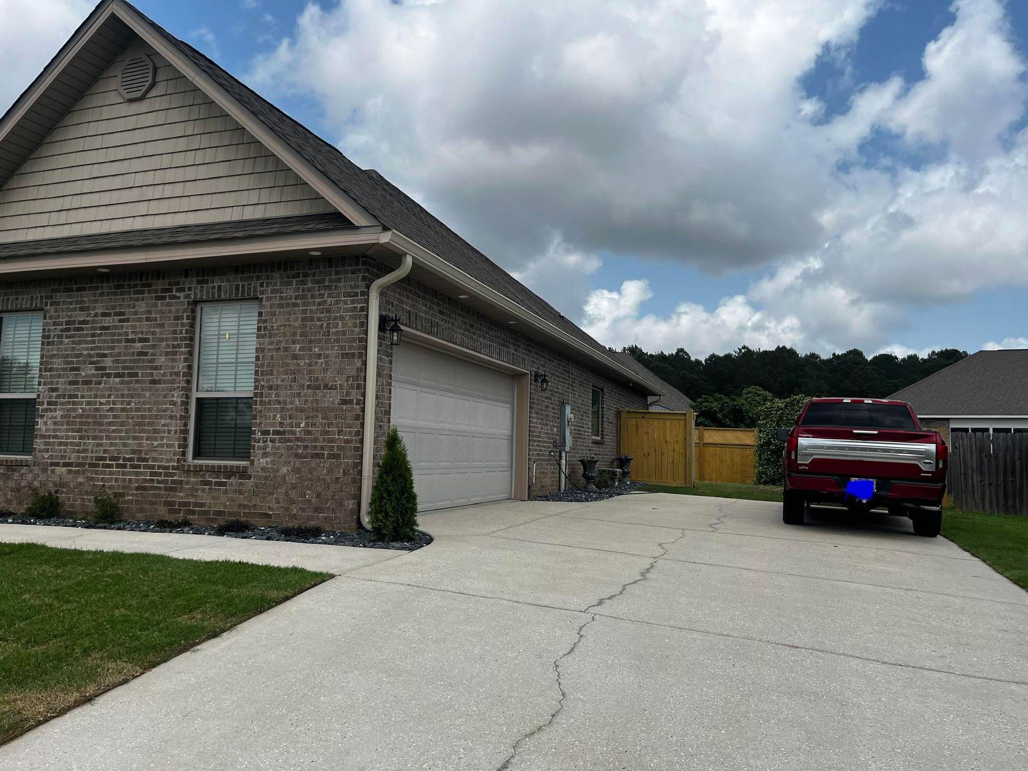 Southern Gutters LLC Image