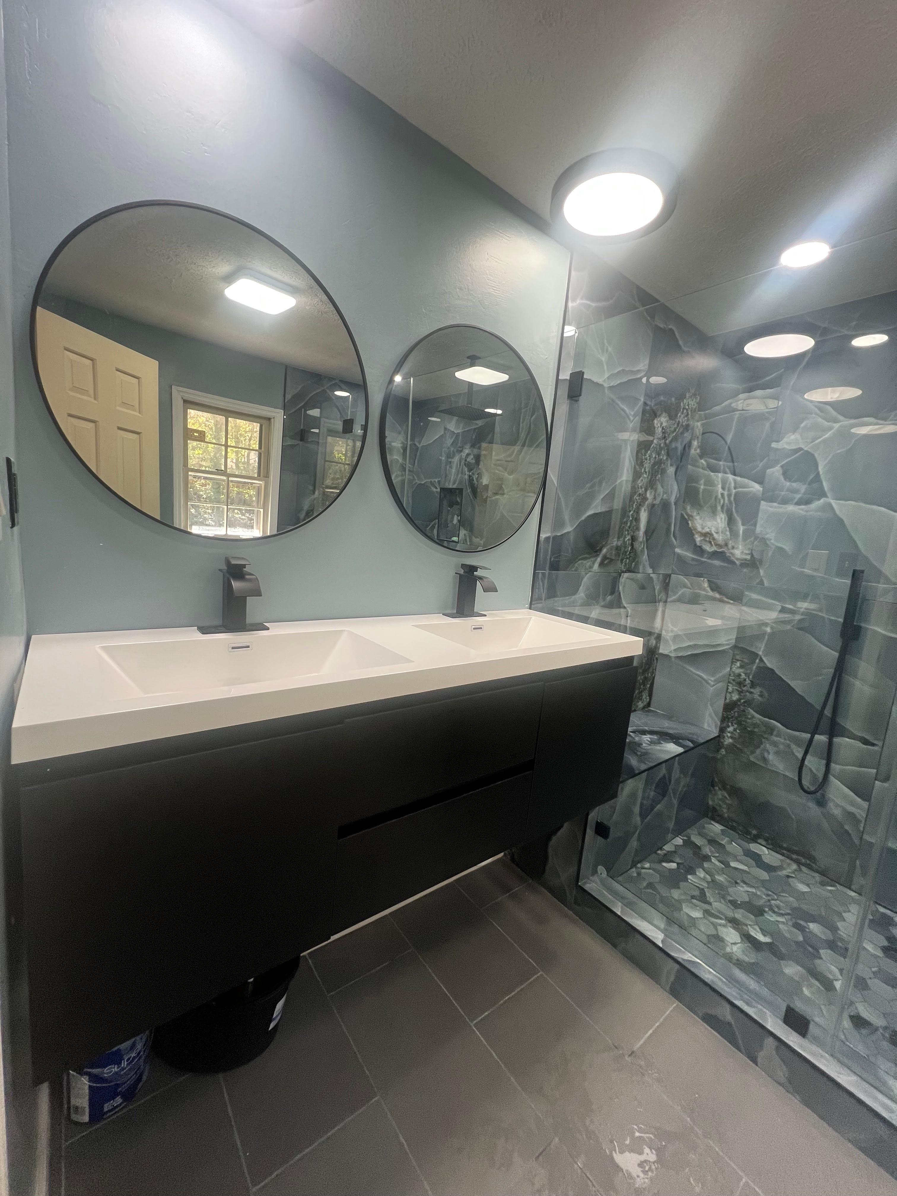 Bella's Multi Services LLC Image