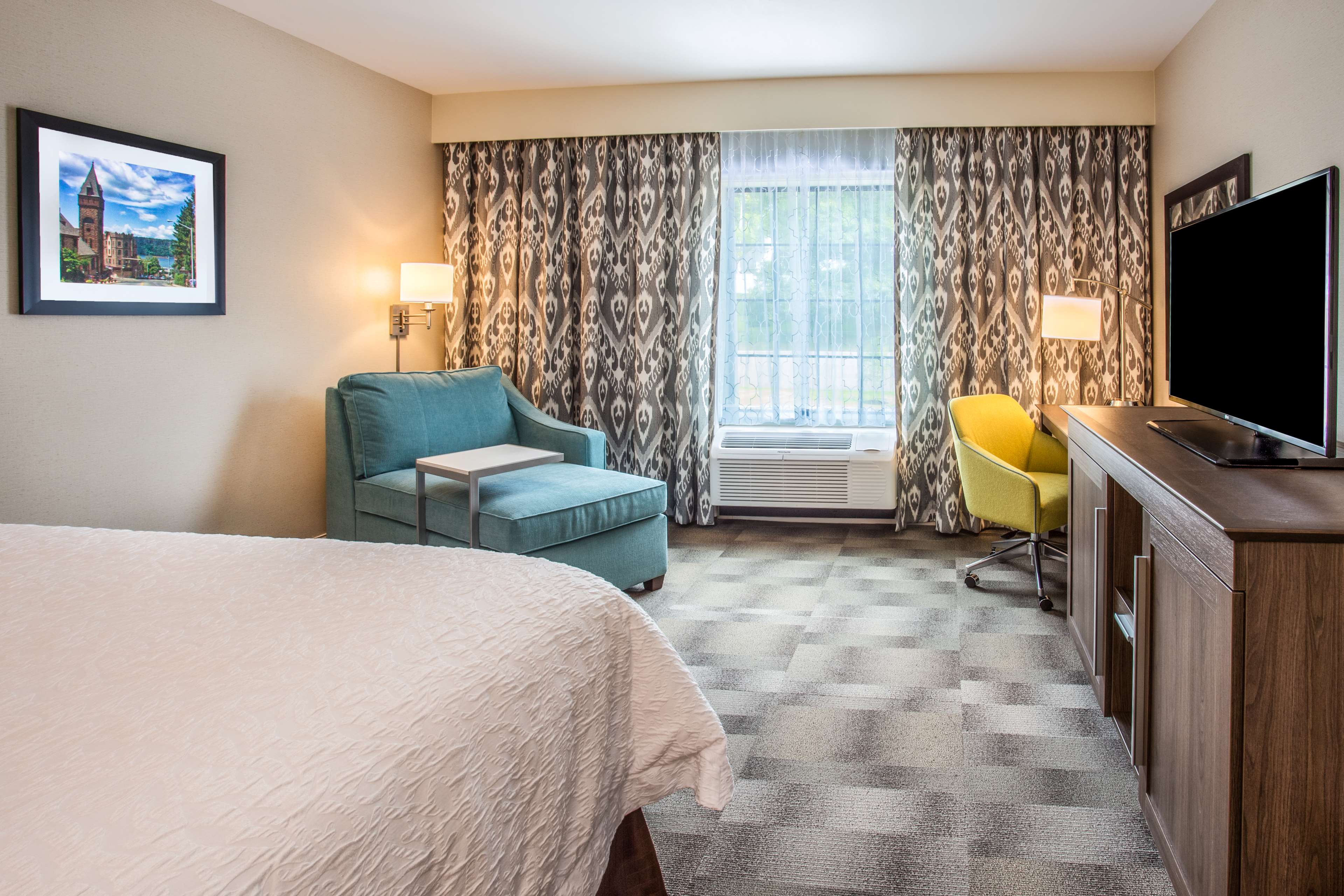 Guest room