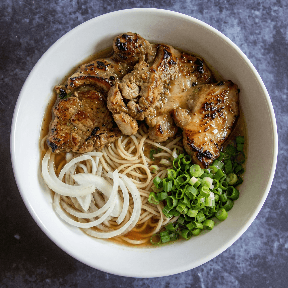 P8. Lemongrass Boneless Chicken Pho