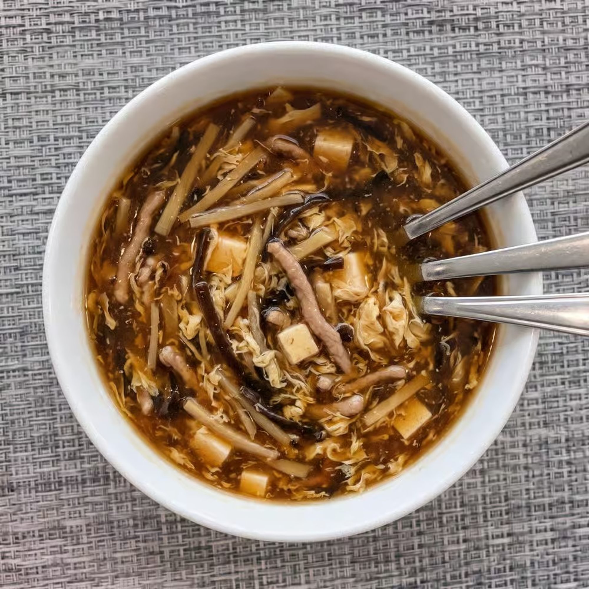 Hot and Sour Soup / 酸辣湯