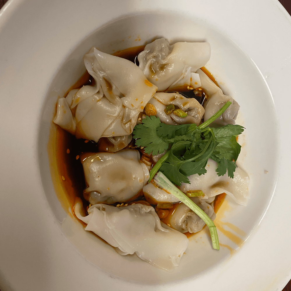 Wontons in Chili Oil 红油抄手。